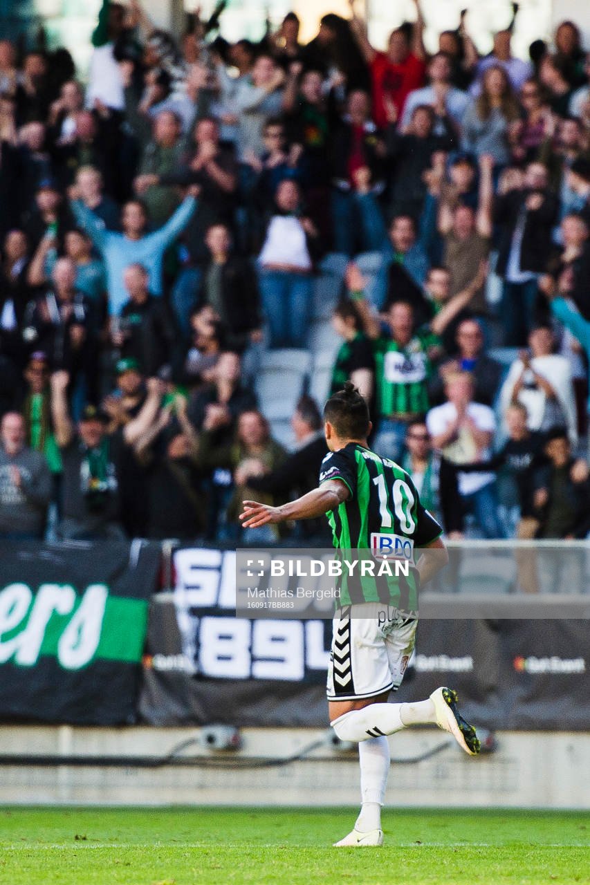 GAIS Luka Mijaljevic jublar efter att ha kvitterat till 1-1 under fotbollsmatchen i Superettan mellan Gais och AFC United den 17 September 2016 i Göteborg.