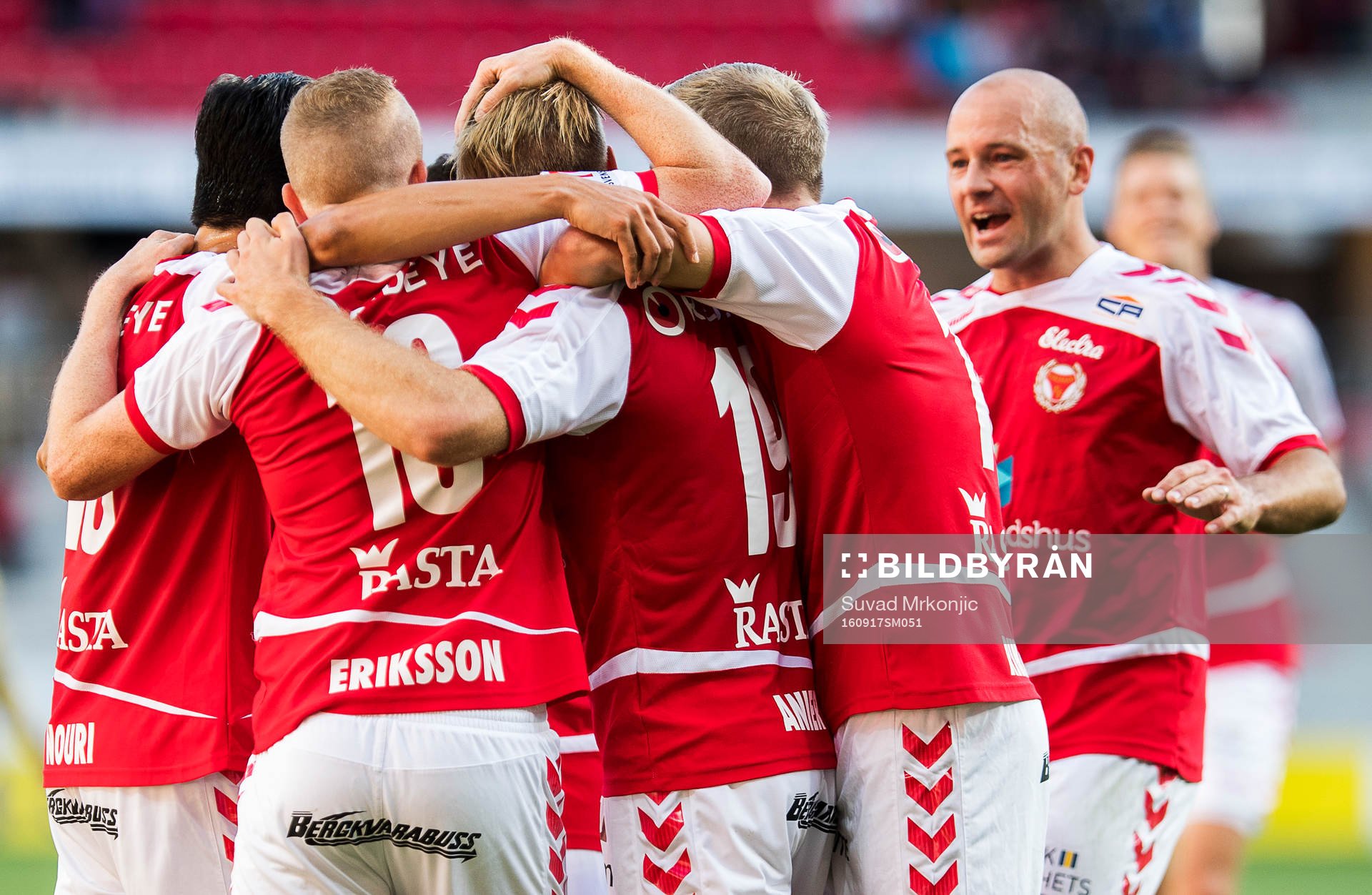 Kalmarspelarna jublar