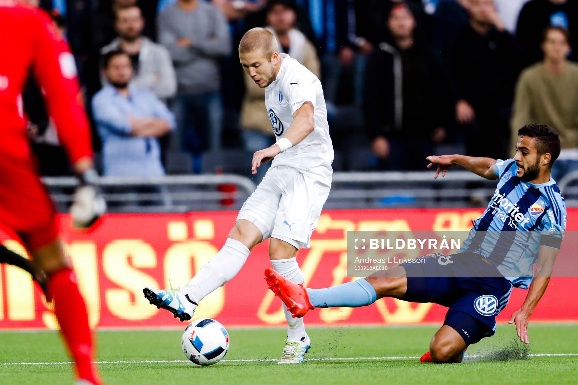 Malmö FFs Anton Tinnerholm och Djurgårdens Othman El Kabir