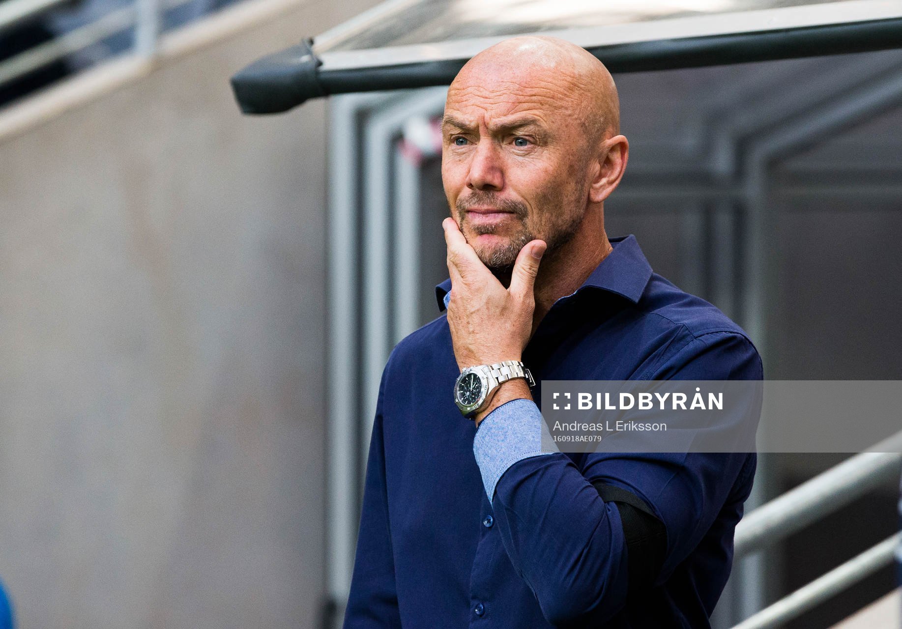 Djurgårdens tränare Mark Dempsey innan fotbollsmatchen i