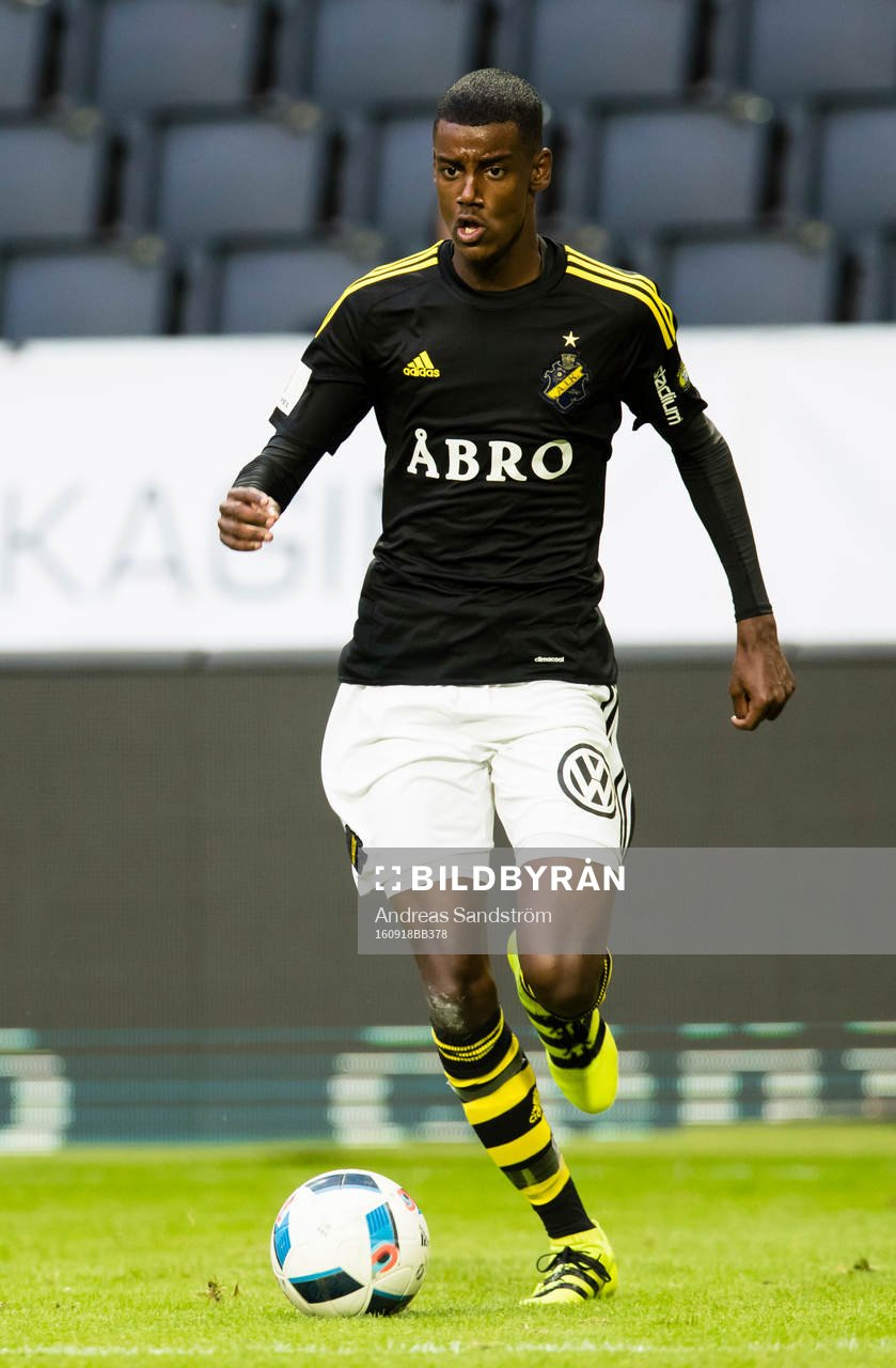 AIK:s Alexander Isak under fotbollsmatchen i Allsvenskan mellan AIK och Gefle den 18 September 2016 i Stockholm. 