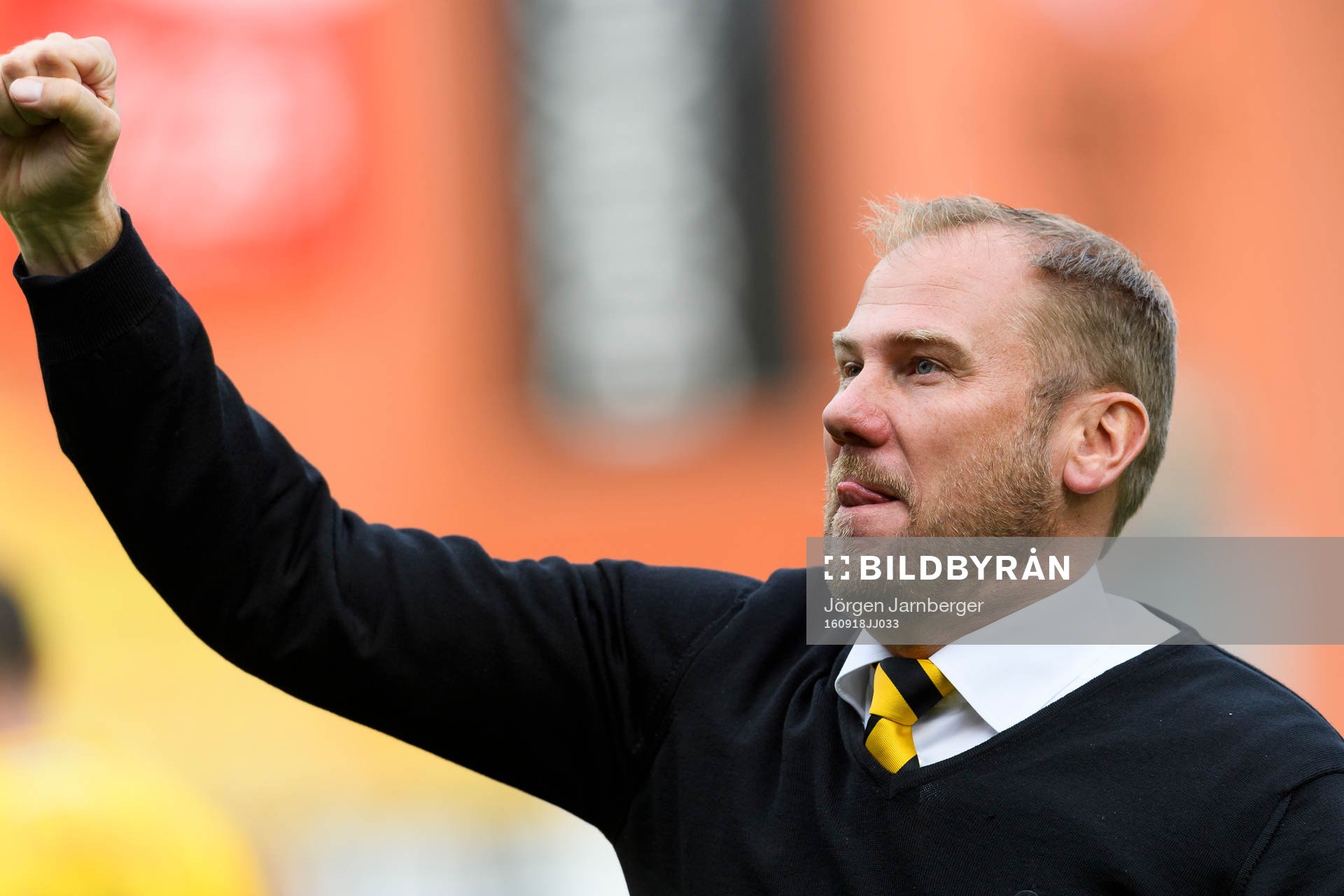 Elfsborgs manager Magnus Haglund jublar under fotbollsmatchen i Allsvenskan mellan Elfsborg och Falkenberg den 18 september 2016 i BORÅS.