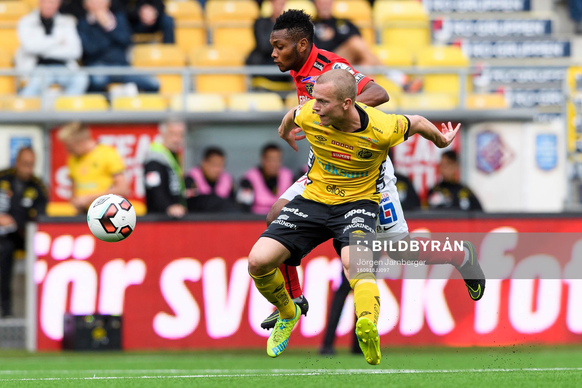 Elfsborgs Daniel Gustavsson och Falkenbergs Enock Kwakwa