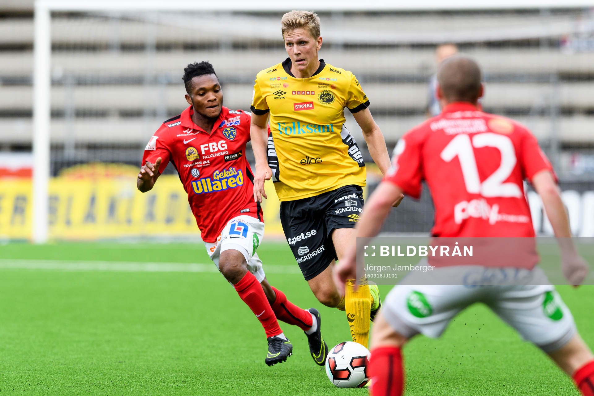 Elfsborgs Joakim Nilsson och Falkenbergs Enock Kwakwa