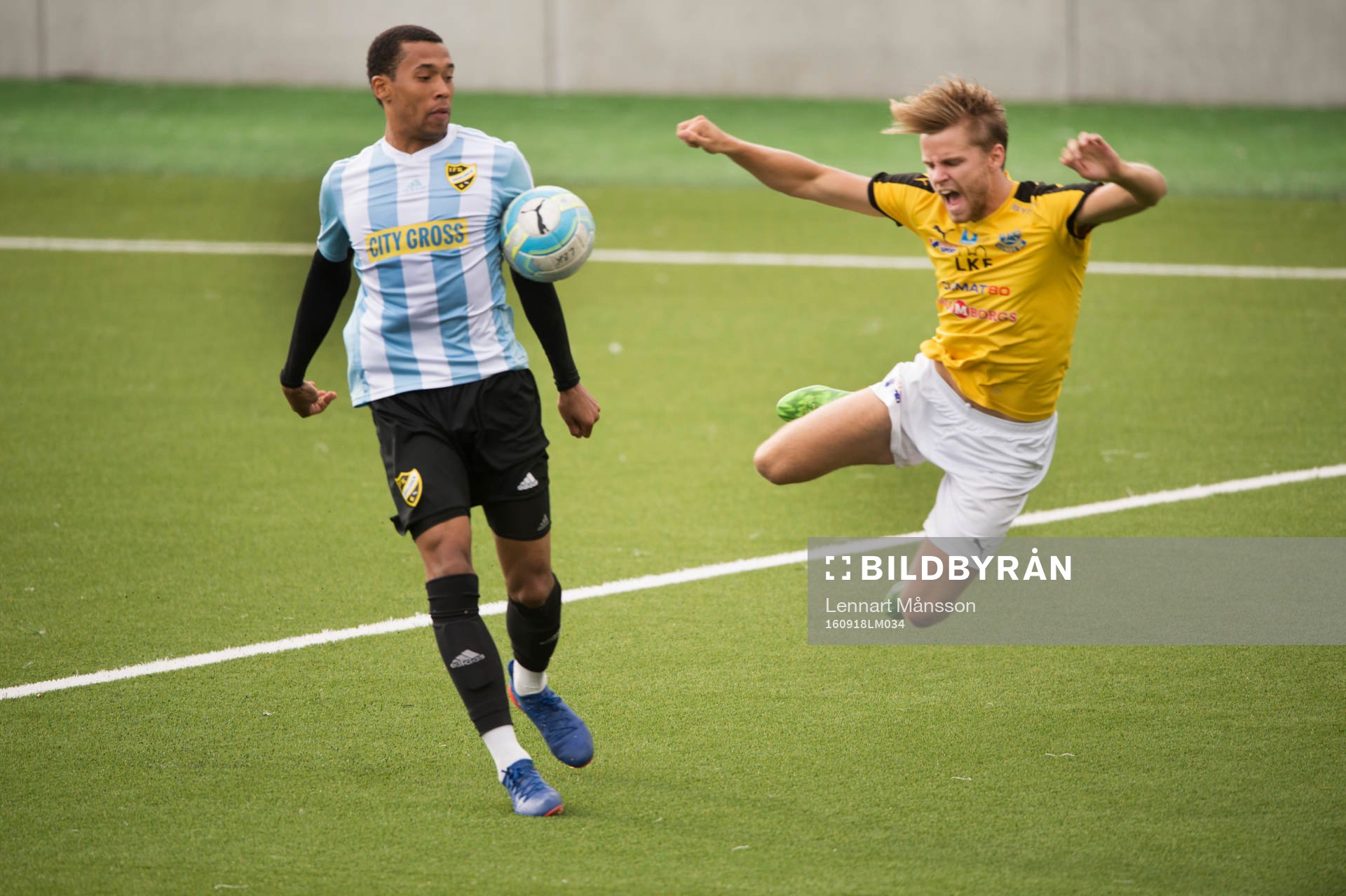 IFK Hässleholms Kevin Thompson i fotbollsmatchen i