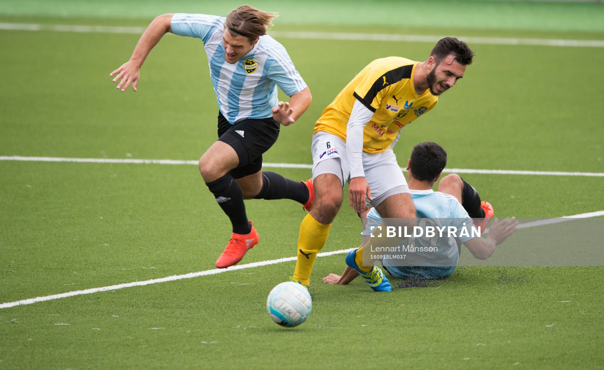 IFK Hässleholms Pontus Björnsson och Diego Delgado i