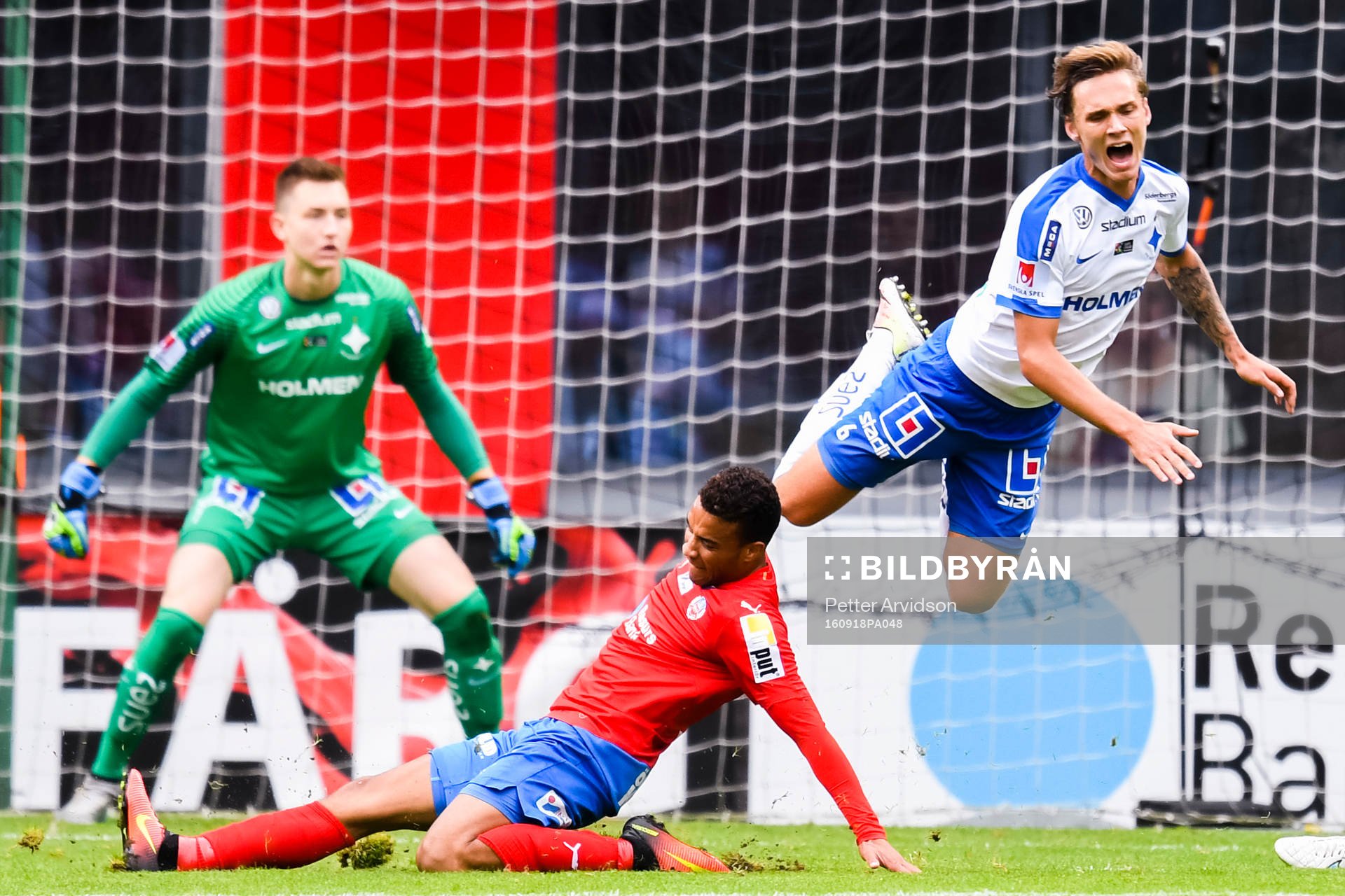 Helsingborgs Tyrell Rusike och Norrköpings Linus Wahlqvist