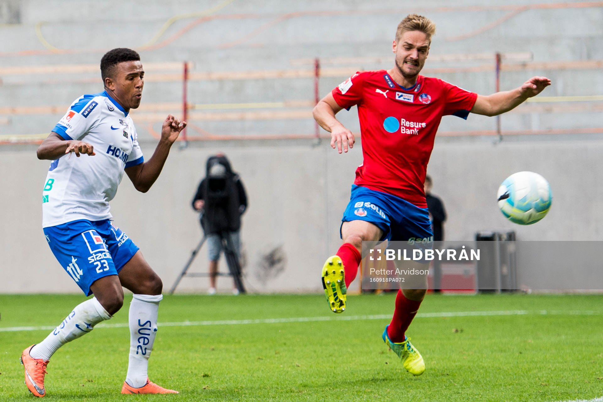 Norrköpings Niclas Eliasson gör 0-2 förbi Helsingborgs
