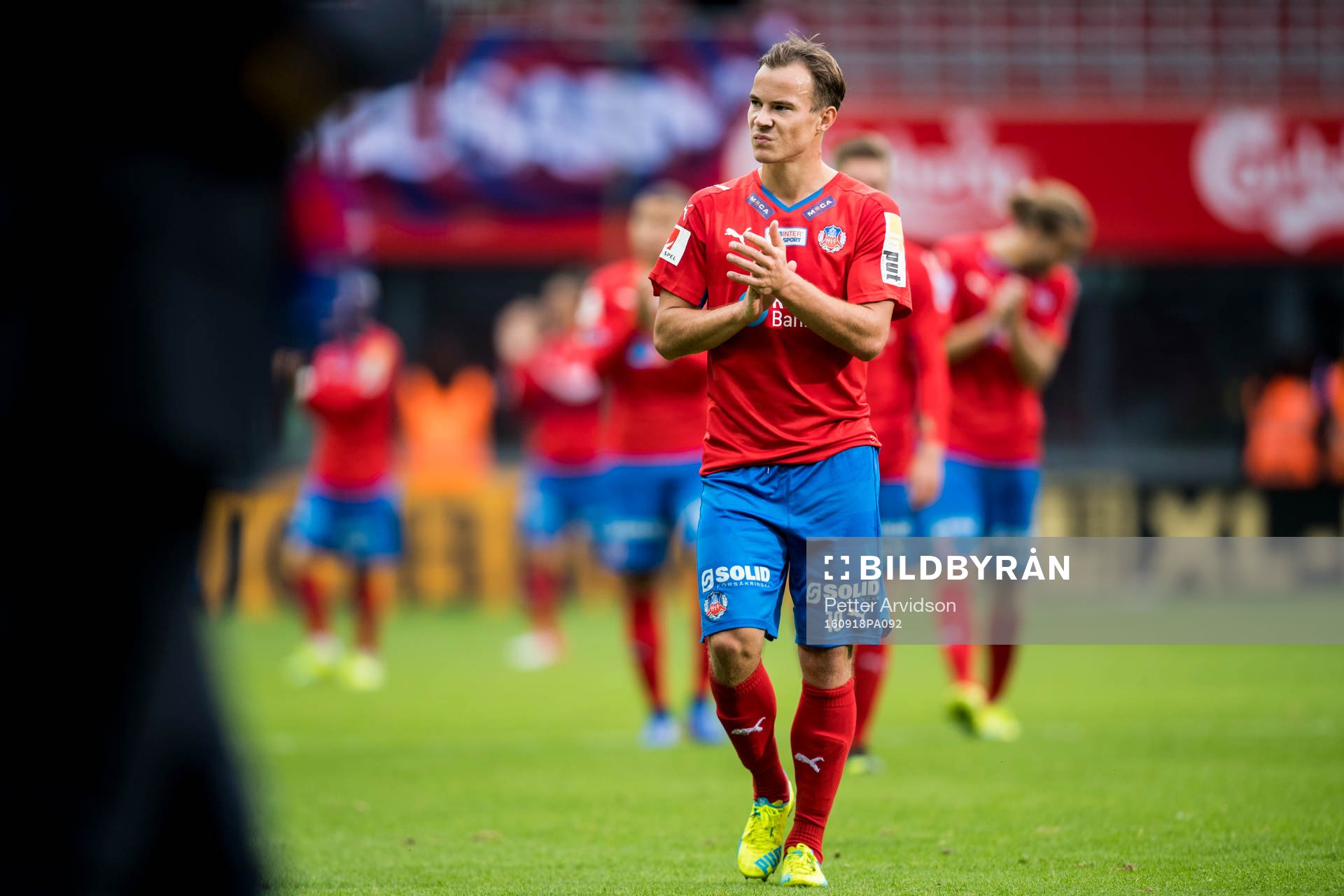 Helsingborgs Anton Wede deppar när han lämnar planen