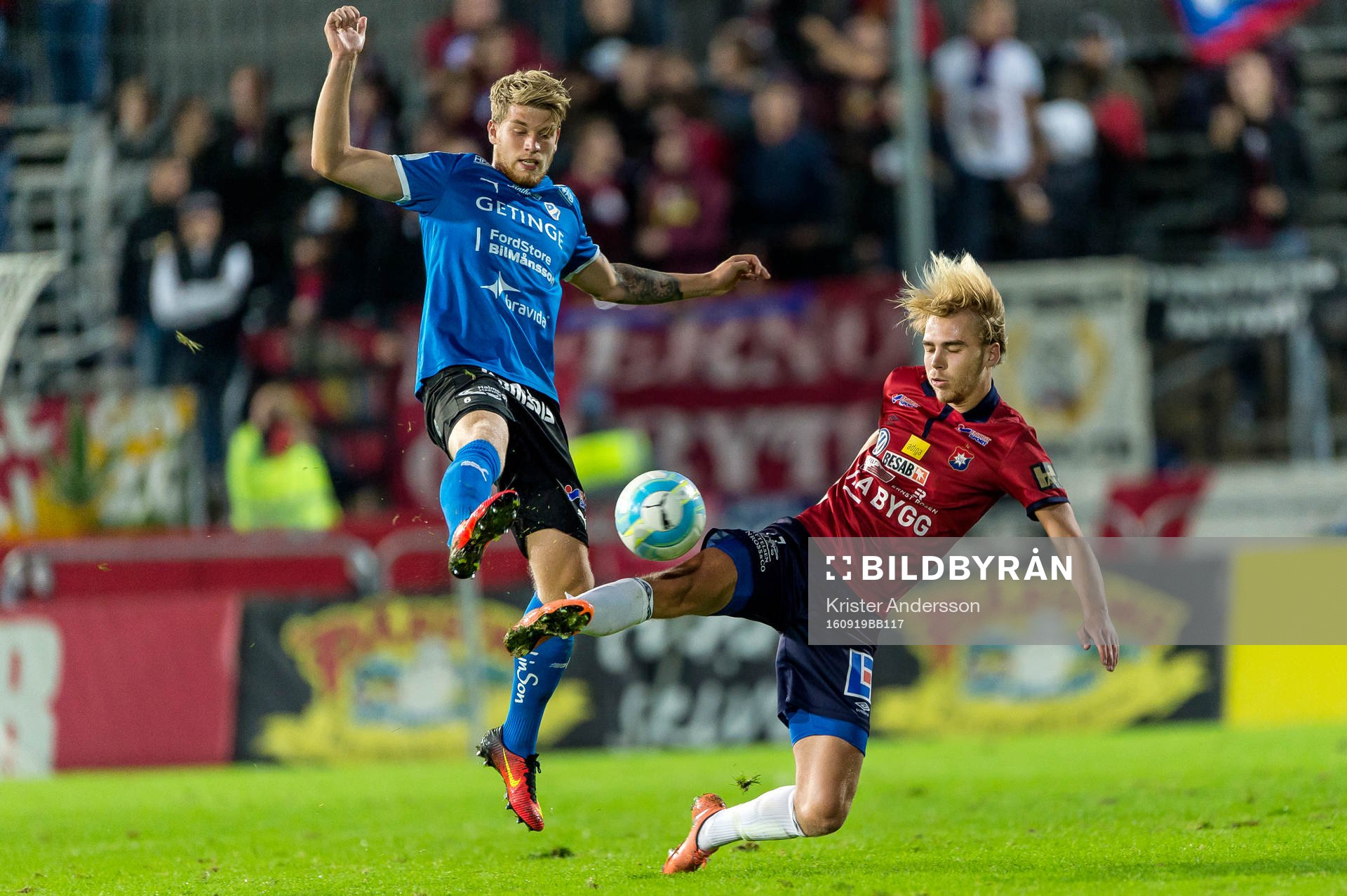 Halmstads Marcus Mathisen och Örgrytes Anton Henriksson