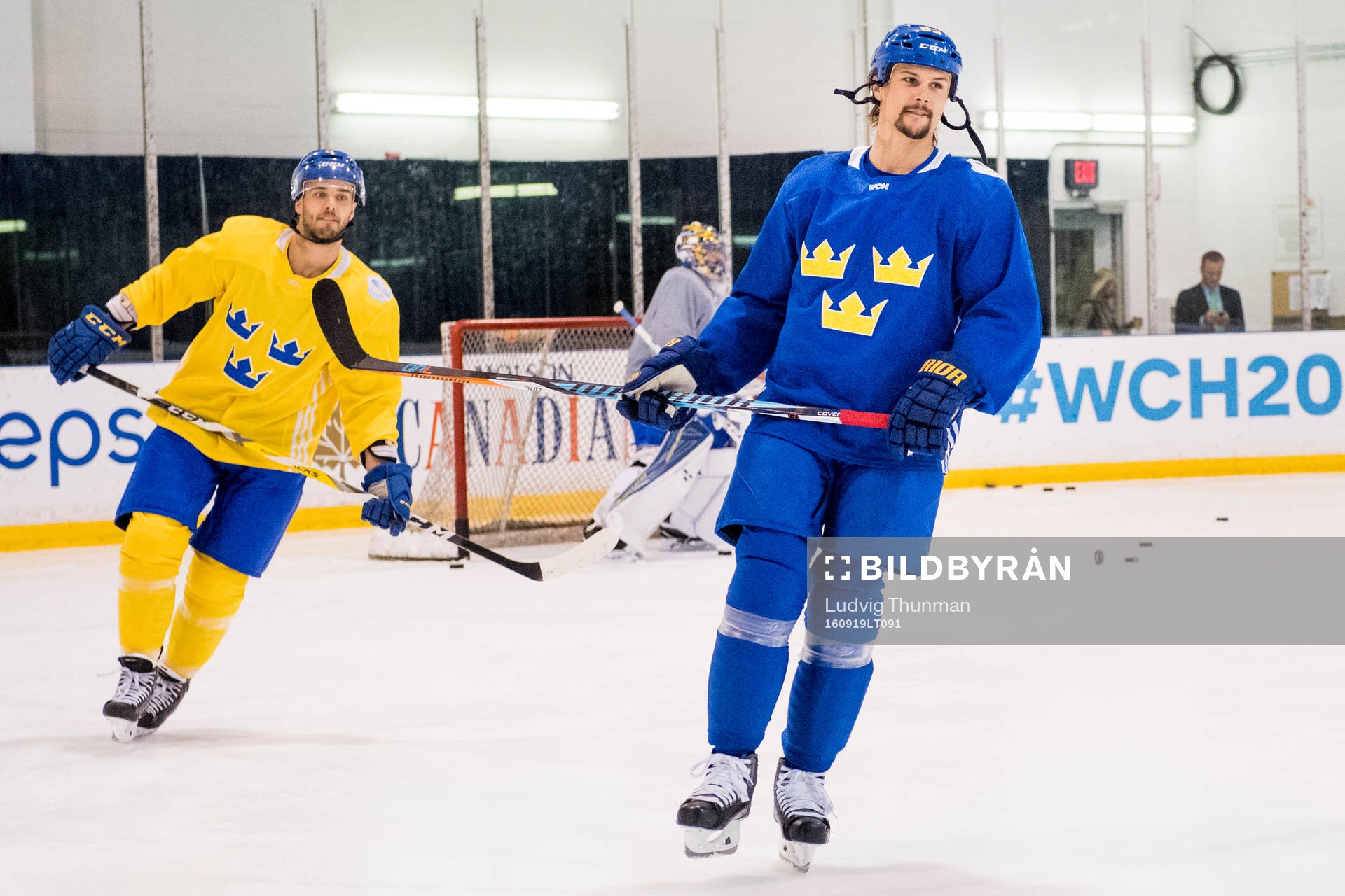 Sveriges Niklas Hjalmarsson och Erik Karlsson
