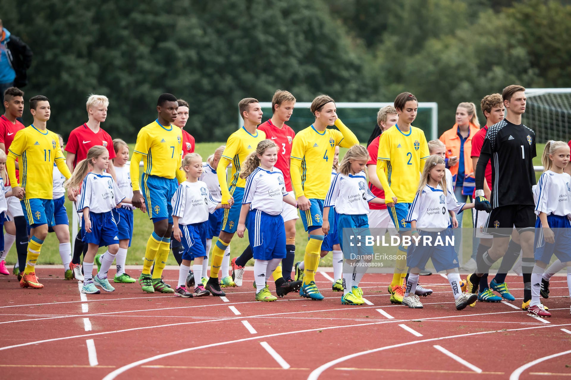 Inmarch i fotbollsmatchen mellan Sverige och Norge P15
