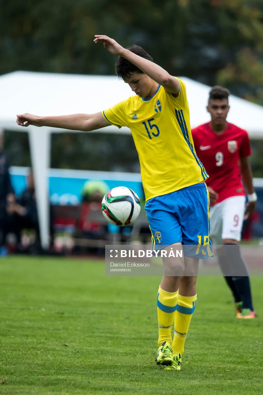 Sveriges Helmer Andersson i fotbollsmatchen mellan Sverige
