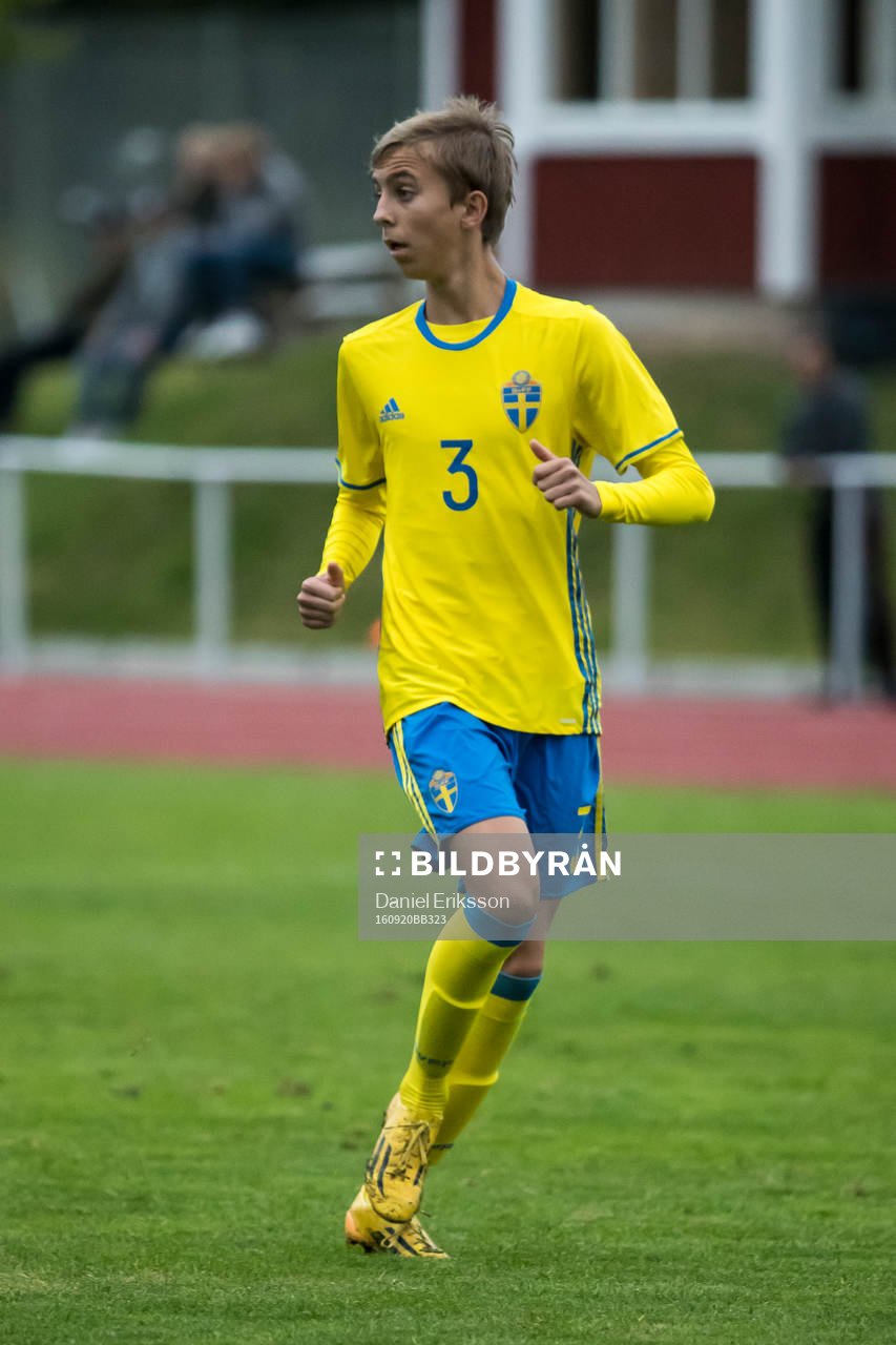 Sveriges Alan Hjulström i fotbollsmatchen mellan Sverige