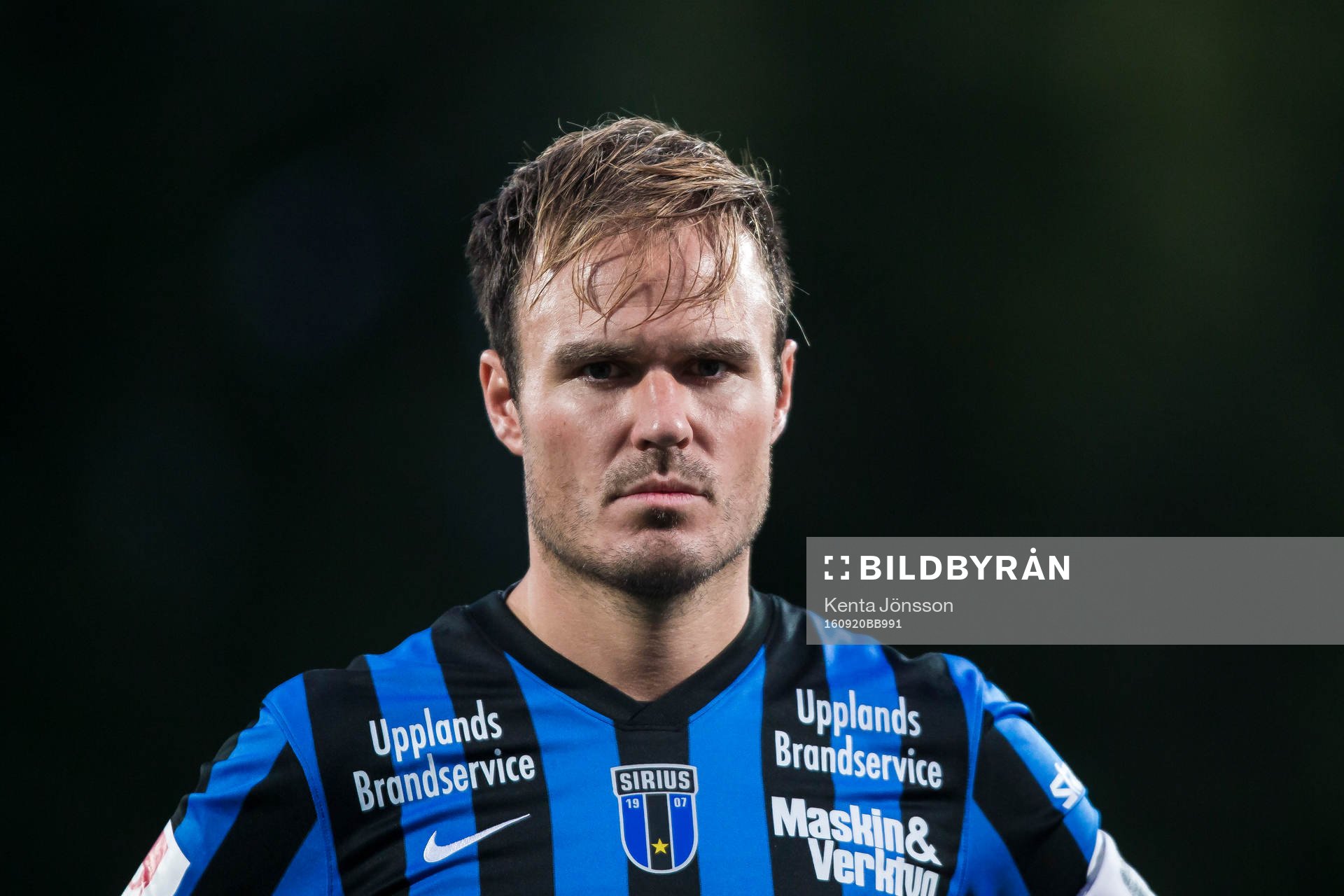 Sirius Niklas Busch Thor innan fotbollsmatchen i Superettan