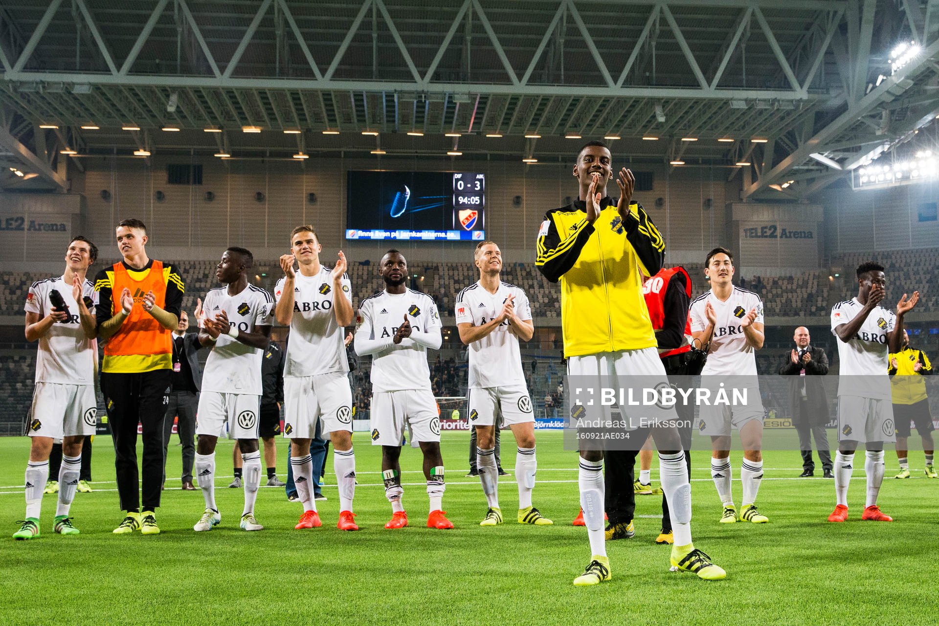 s Alexander Isak jublar