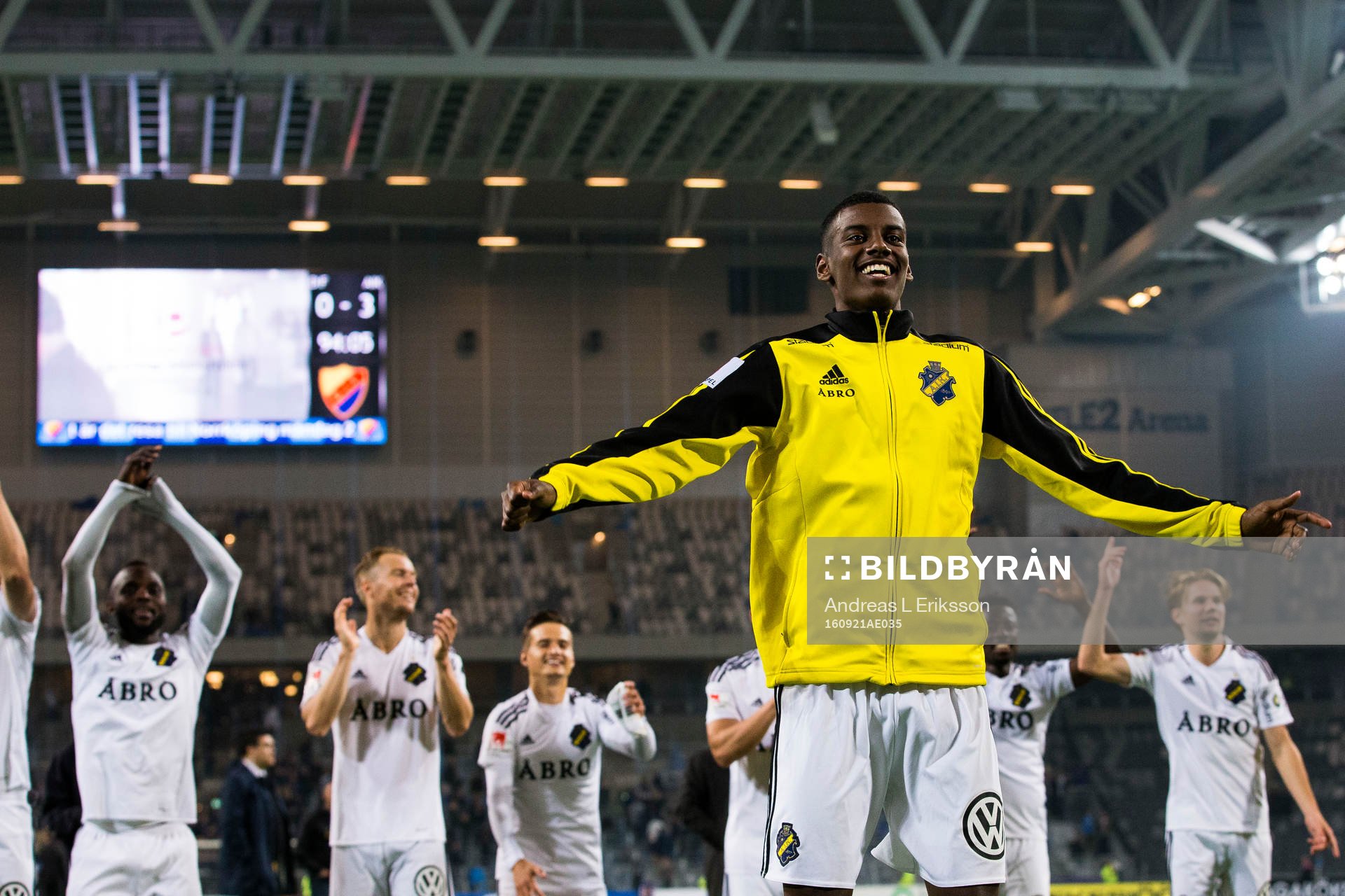 s Alexander Isak jublar