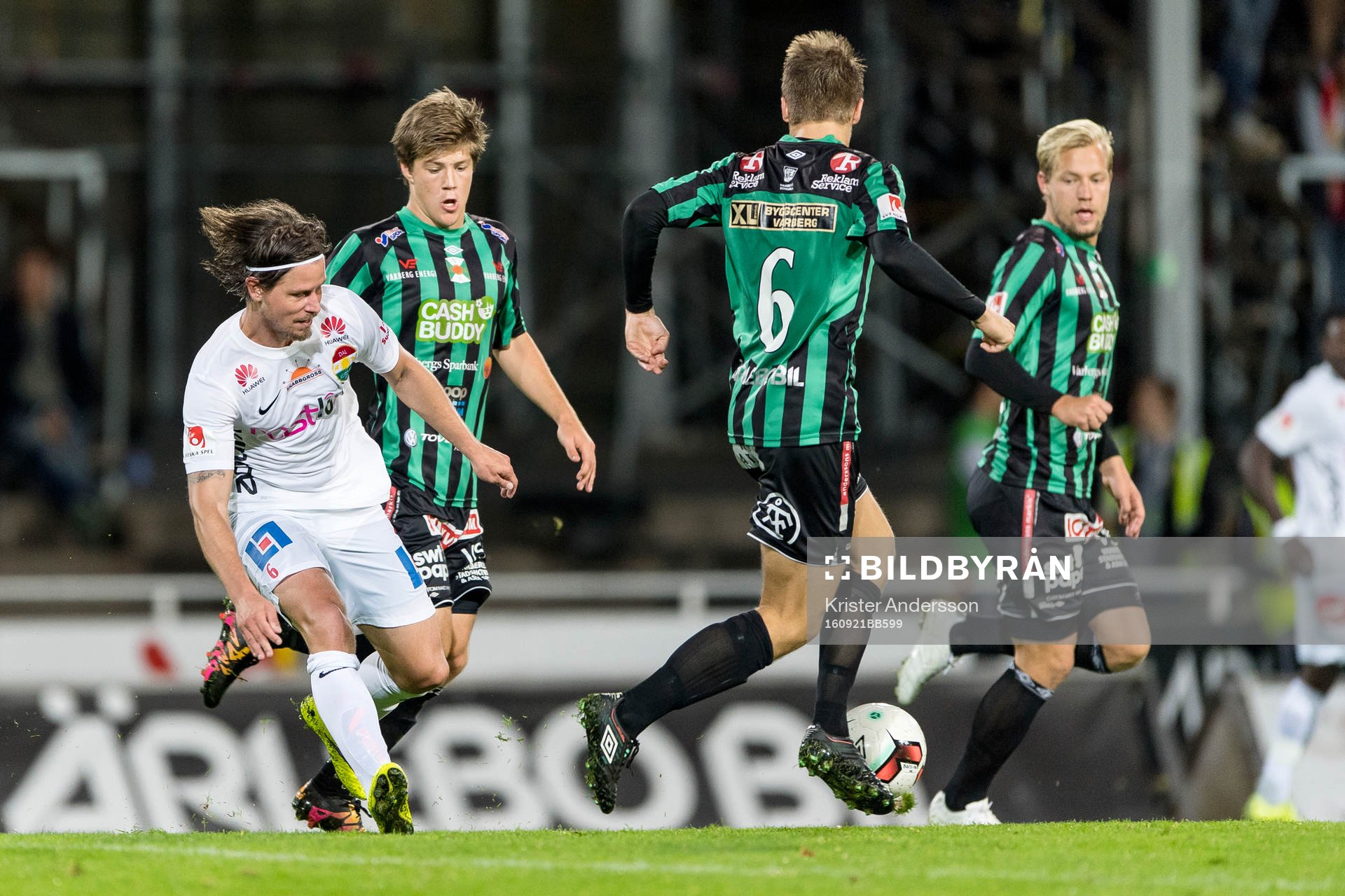 Dalkurds Dusan Djuric och Varbergs Joel Palmquist