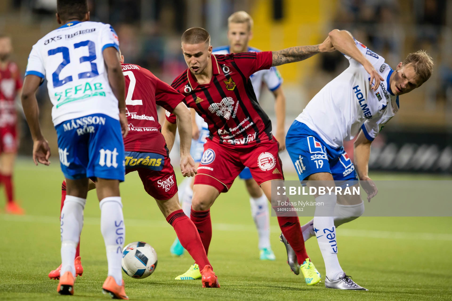 Östersunds Douglas Bergqvist mot Norrköpings Niclas
