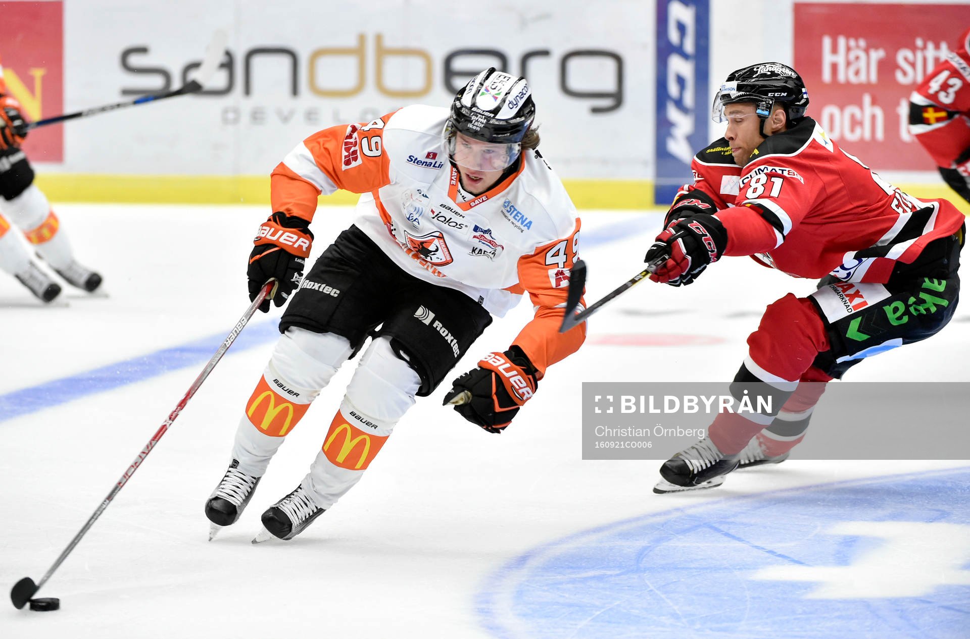 Karlskronas Filip Cruseman och Malmö Redhawks Ilari
