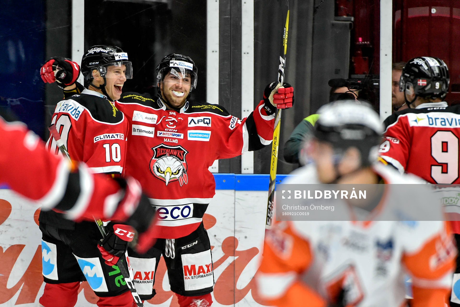 Malmö Redhawks Konstantin Komarek jublar