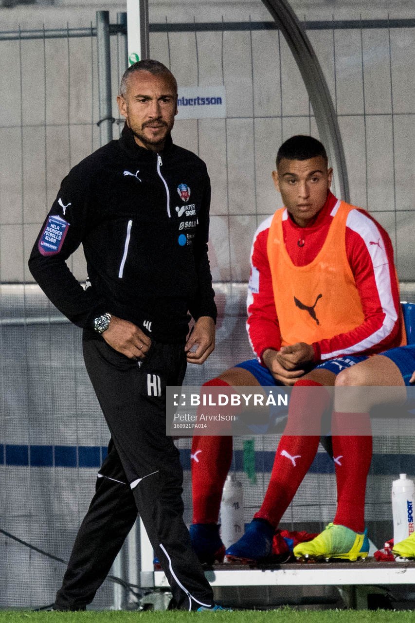 Helsingborgs manager Henrik Larsson och Jordan Larsson på