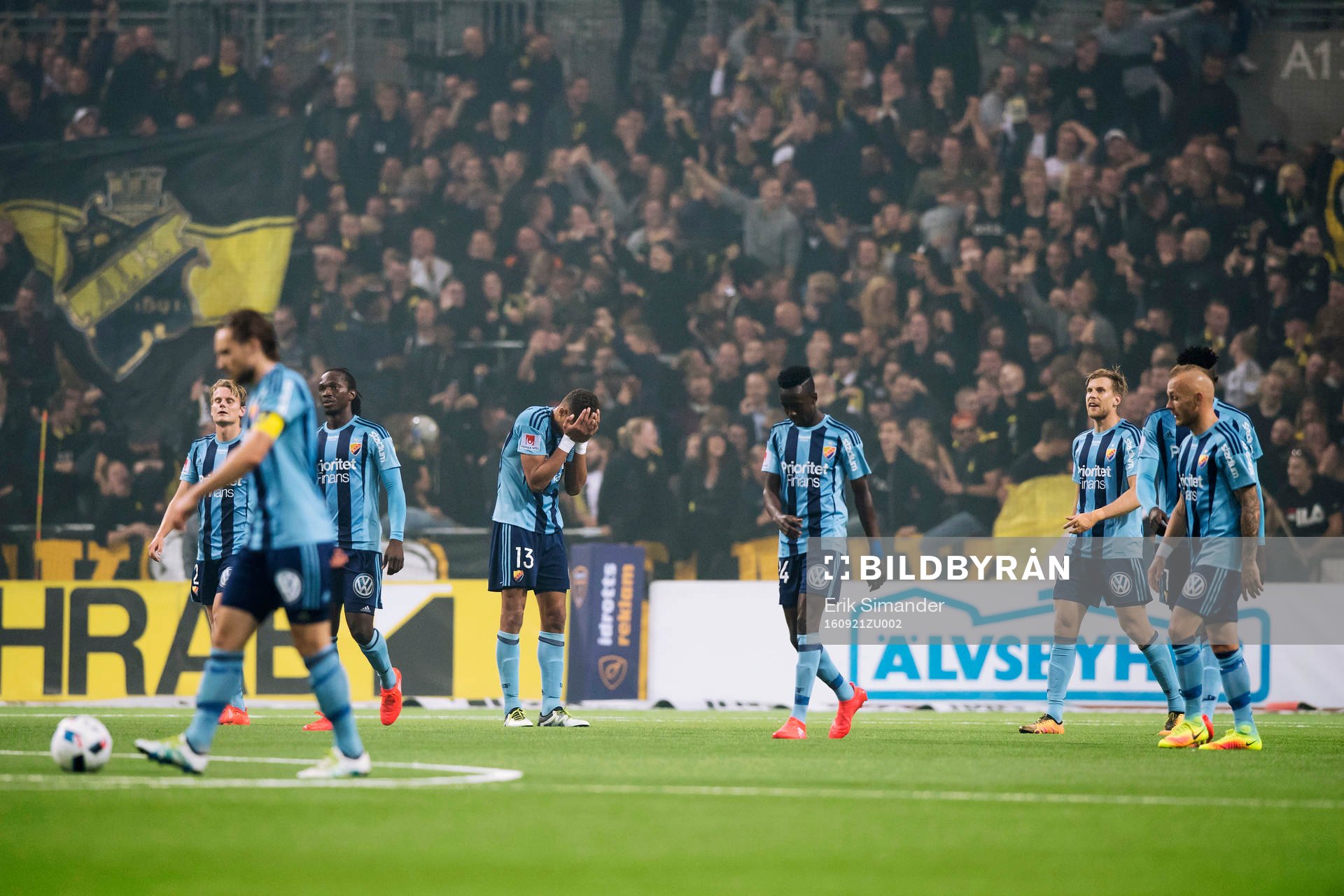 Djurgårdens Mathias Ranegie och resten av laget deppar