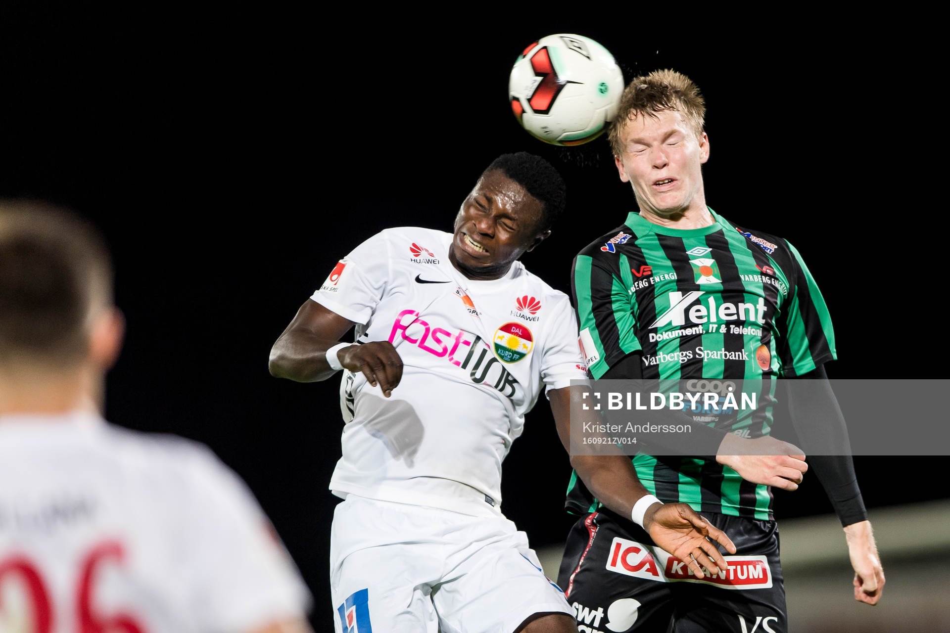 Dalkurds Oke Akpoveta  och Varbergs Anton Liljenbäck