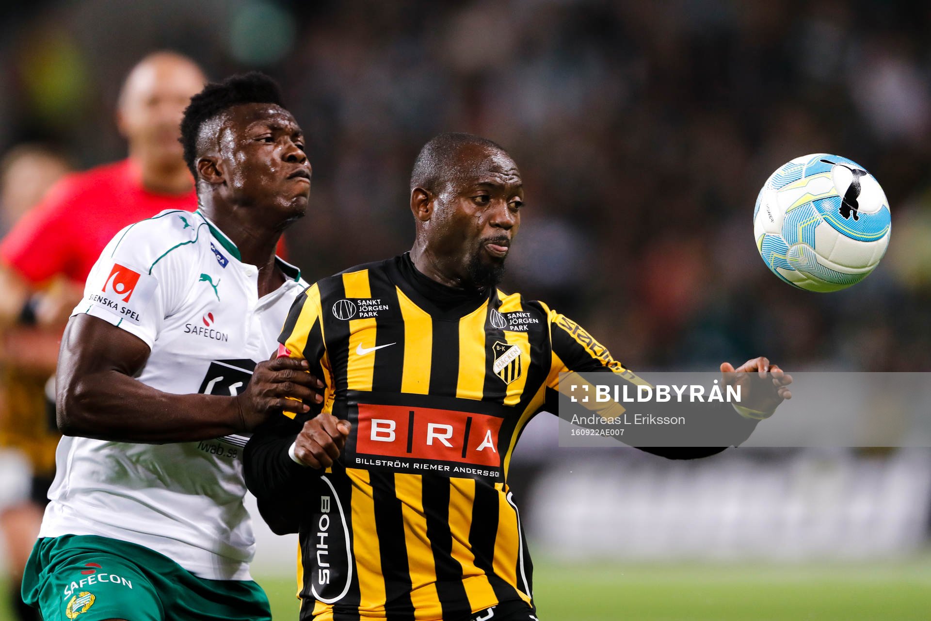 Hammarbys Joseph Aidoo och Häckens John Owoeri