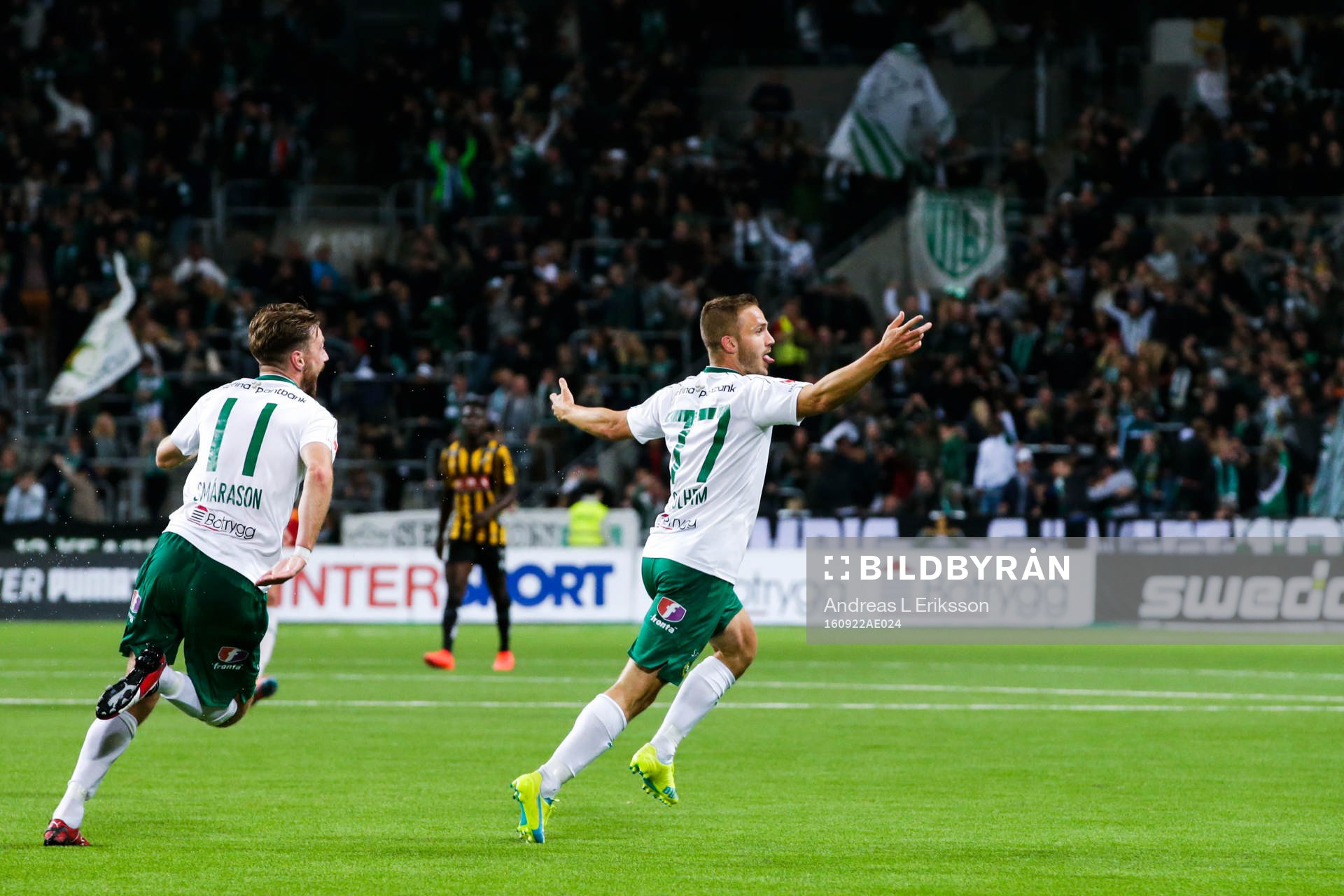 Hammarbys Arnór Smárason och Mats Solheim jublar