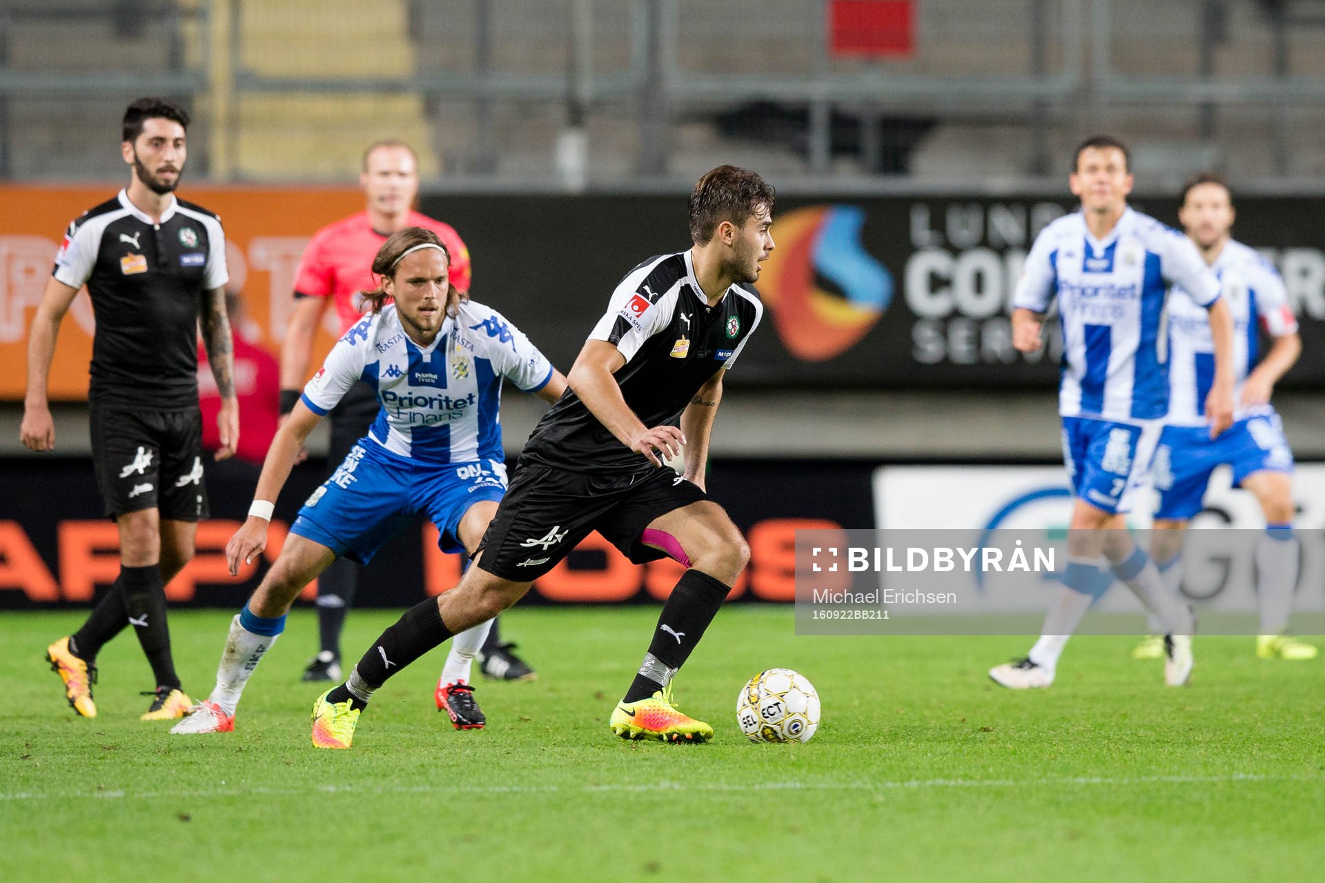 Örebros Astrit Ajdarevic mot IFK Göteborgs Tom Pettersson