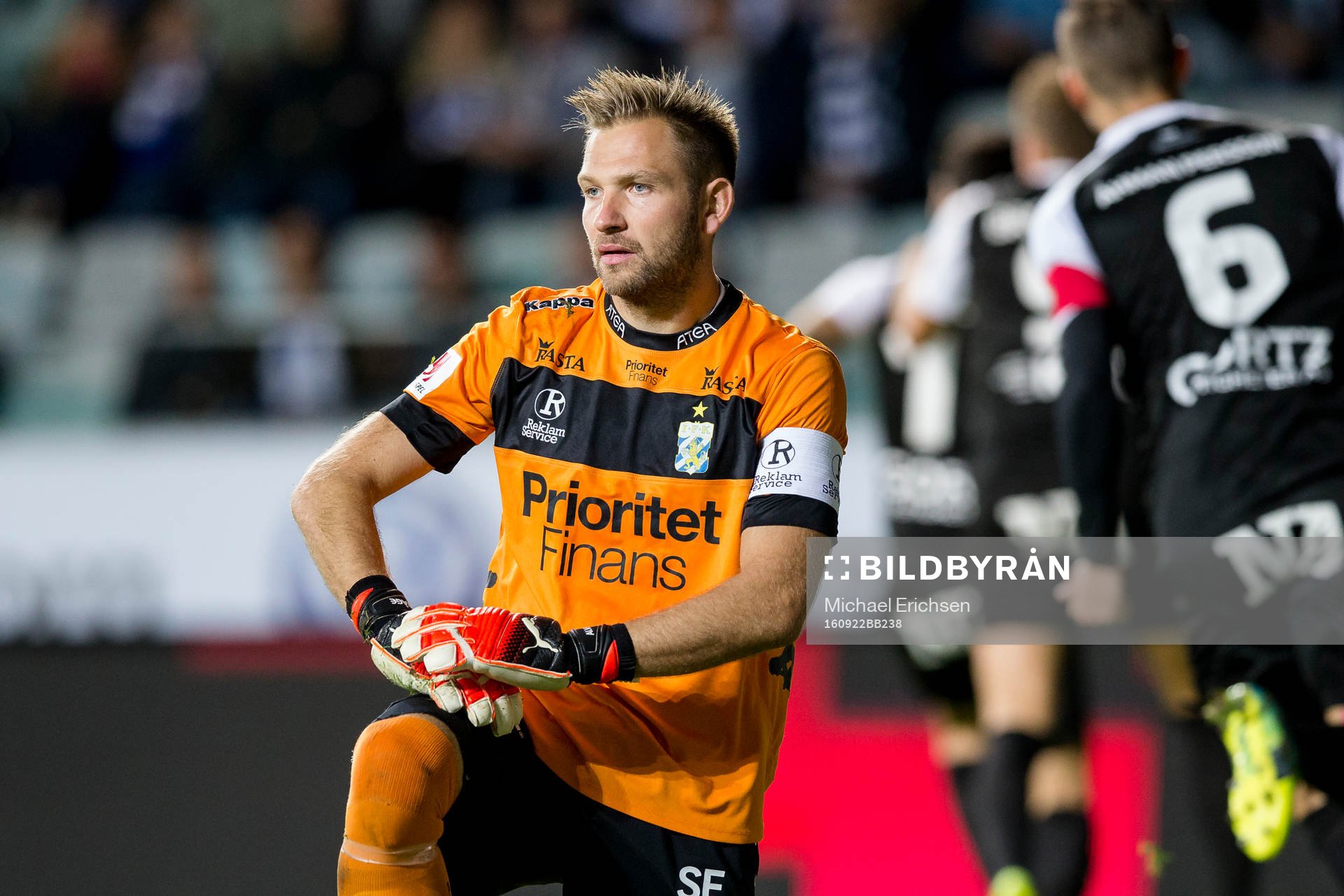 IFK Göteborgs målvakt John Alvbåge deppar