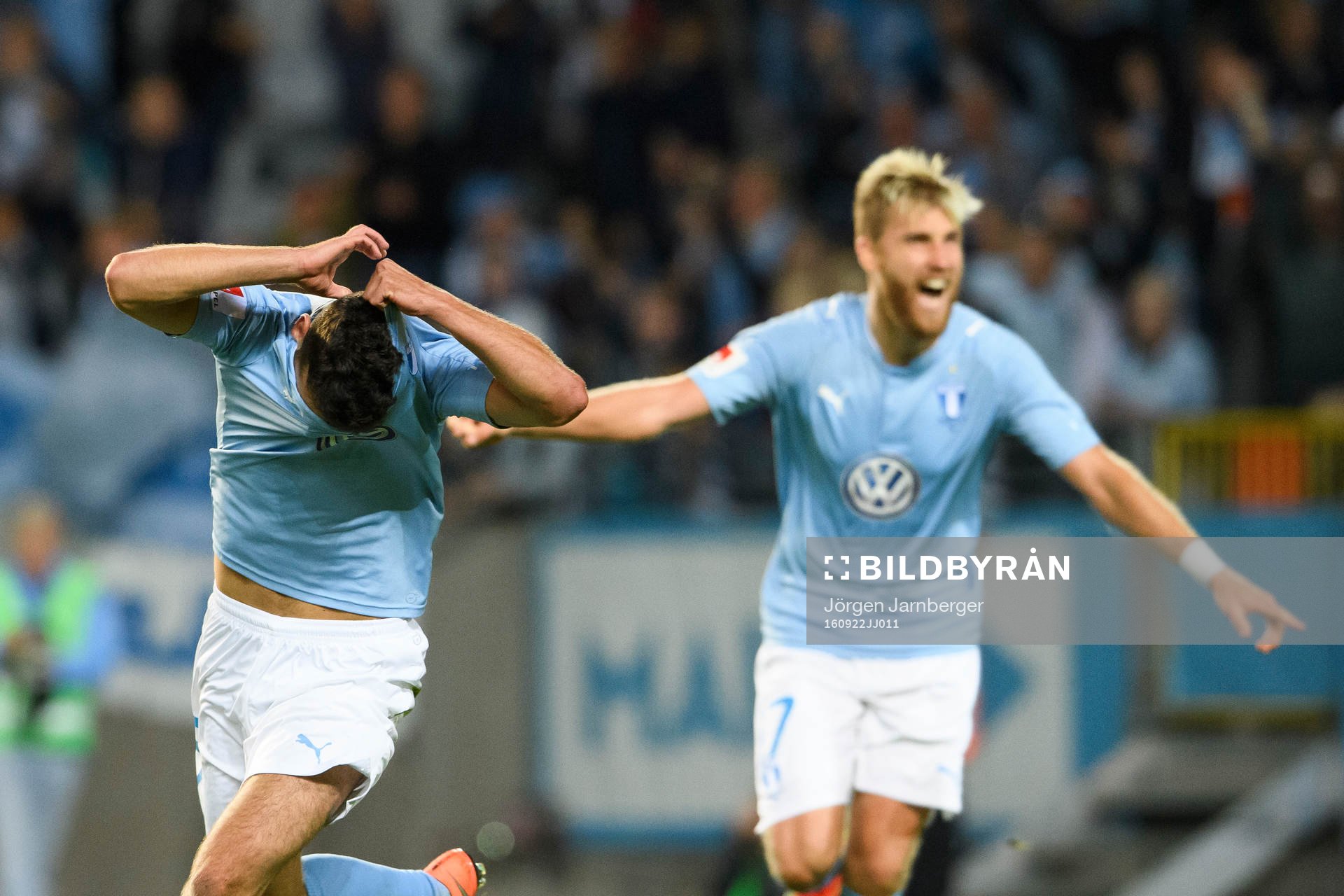 Malmö FFs Erdal Rakip jobbar