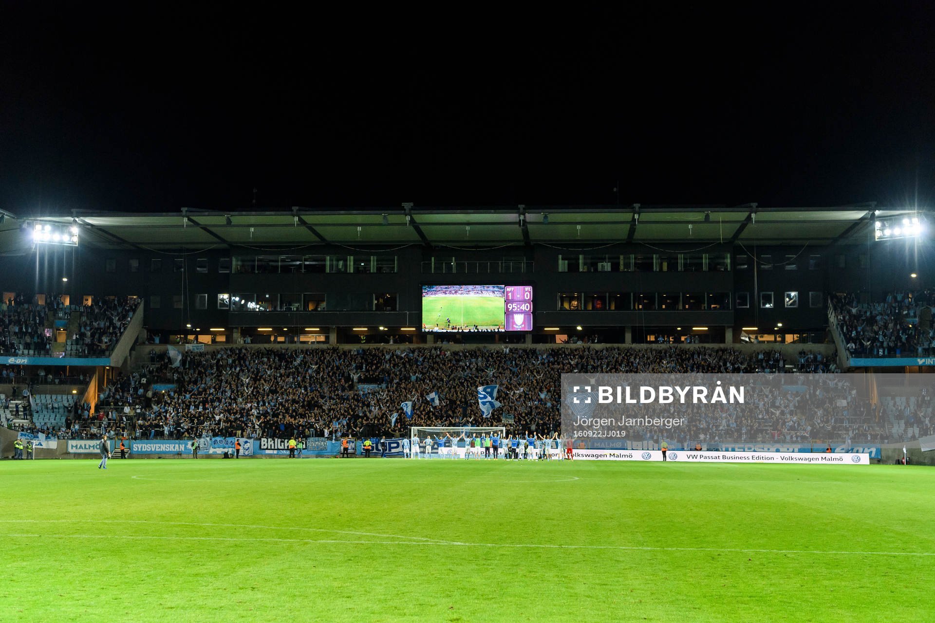 Malmö FFs spelare tackar publiken