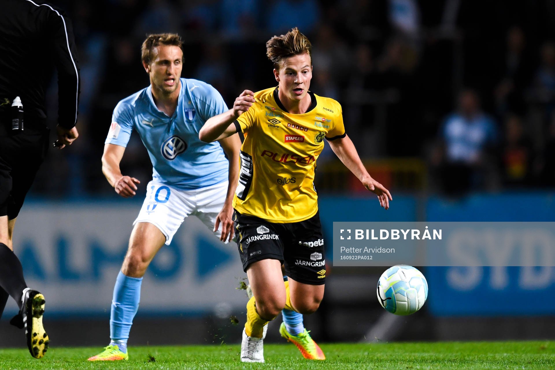 Malmö FFs Magnus Wolff Eikrem och Häckens Michiel Hemmen