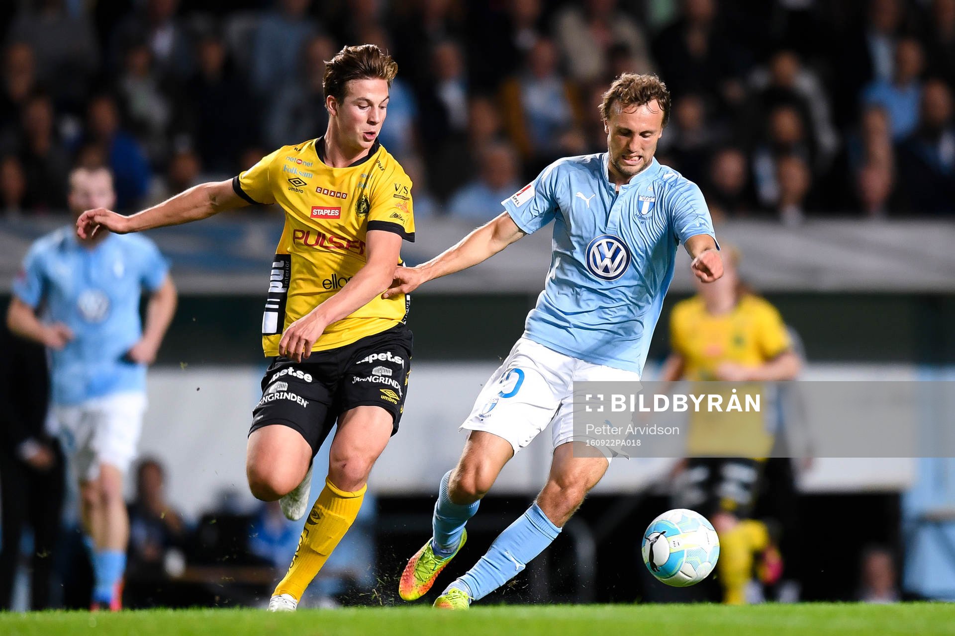 Elfsborgs Simon Olsson och Malmö FFs Magnus Wolff Eikrem
