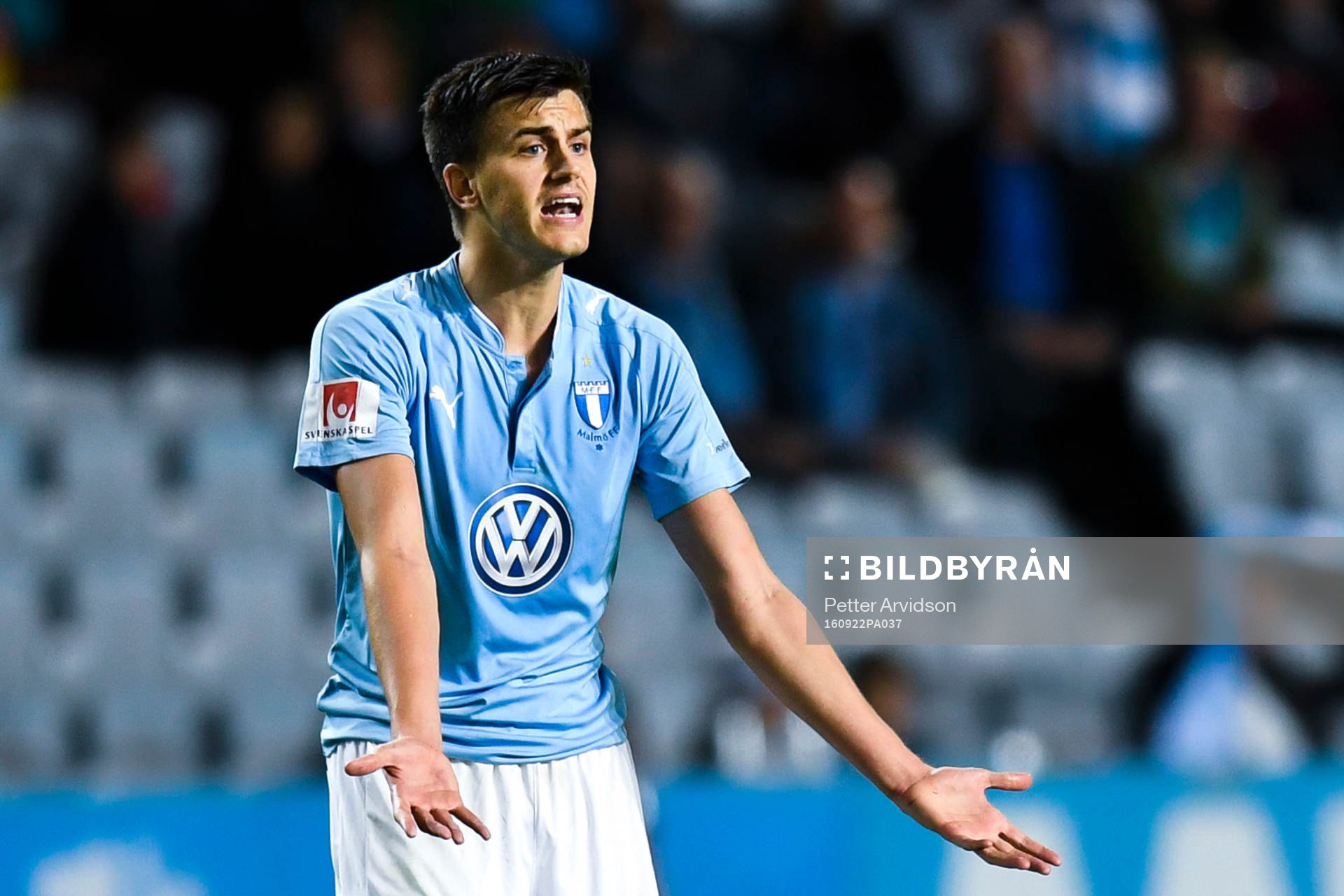 Malmö FFs Alexander Jeremejeff deppar