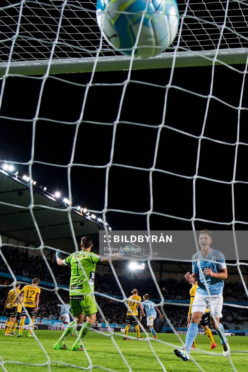 Malmö FFs Markus Rosenberg jublar
