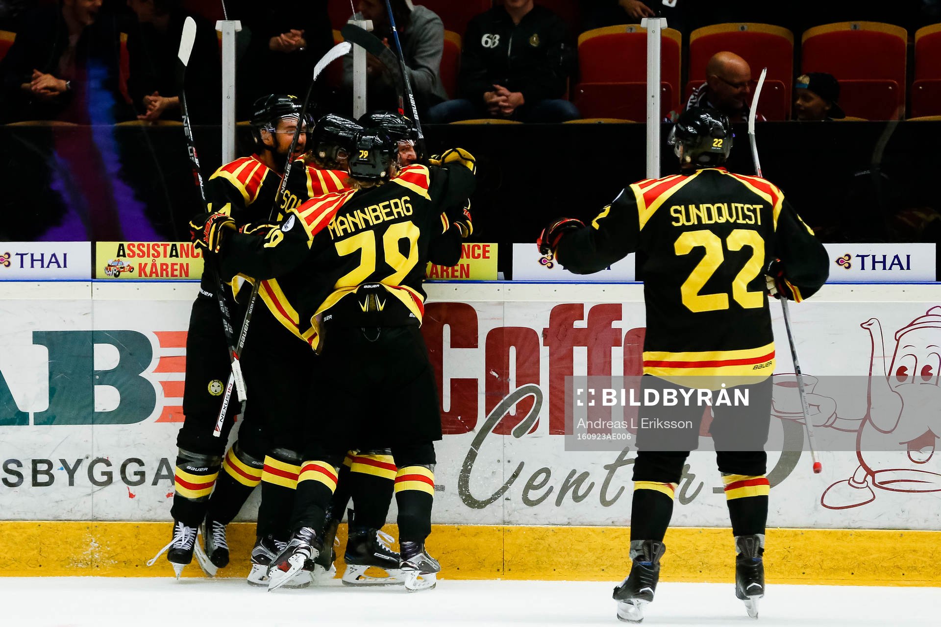 Brynäs Daniel Mannberg och Jörgen Sundqvist jublar