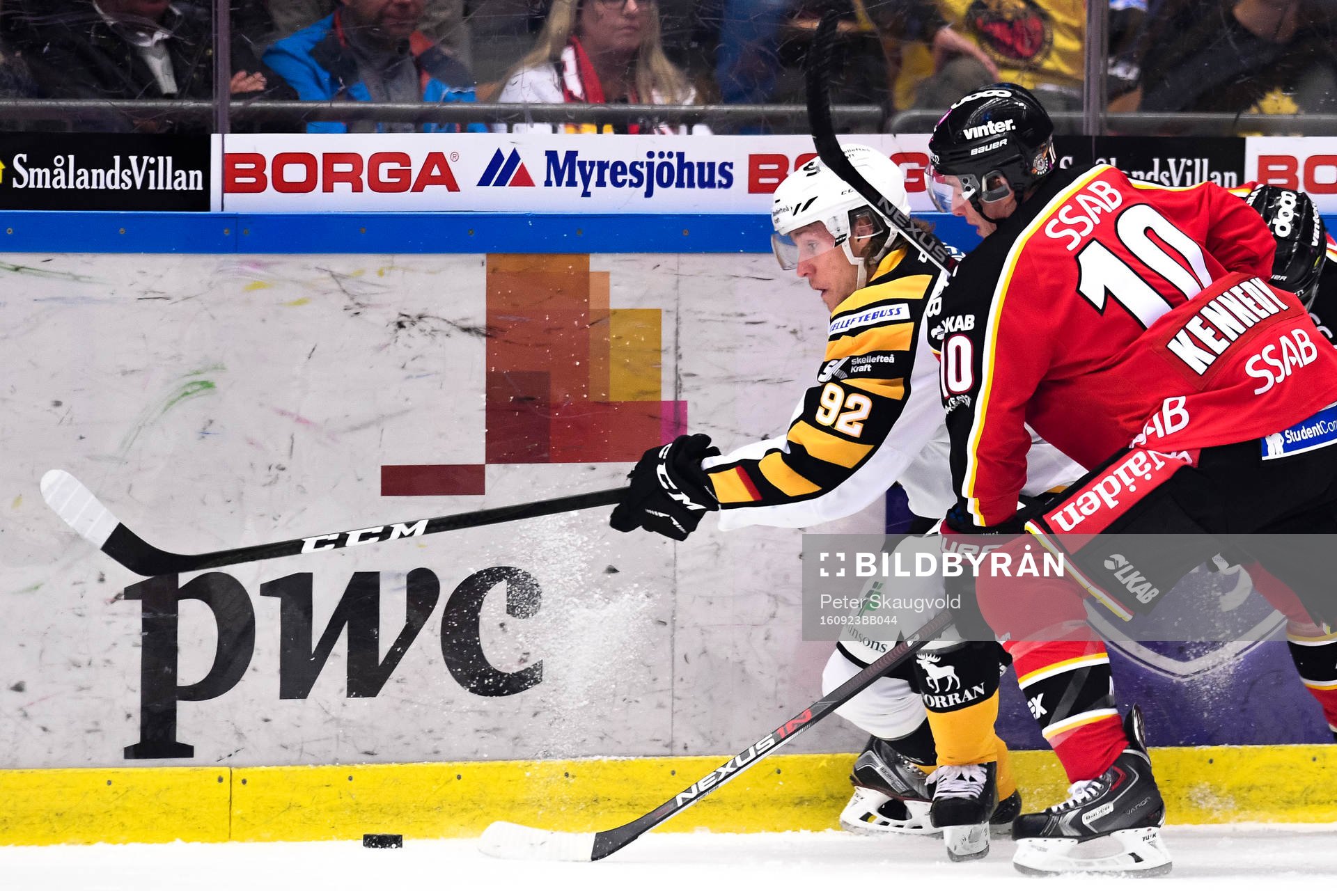 Skellefteås Jesper Olofsson och Luleås Toni Rajala