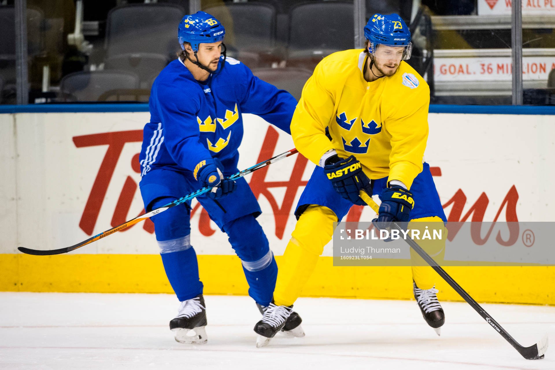 Sveriges Erik Karlsson och Oliver Ekman Larsson