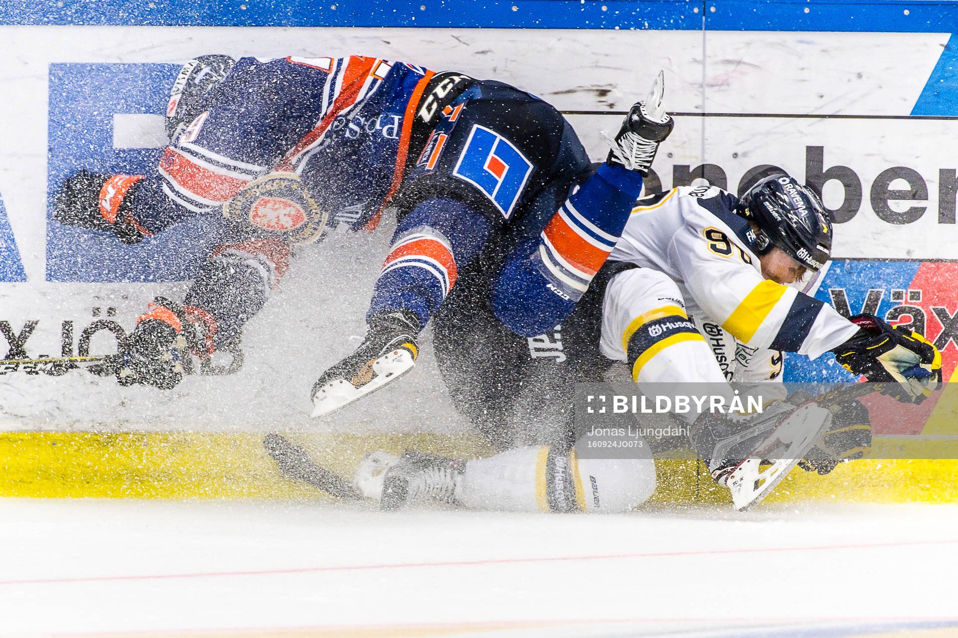 s Ted Brithén kraschar in i sargen