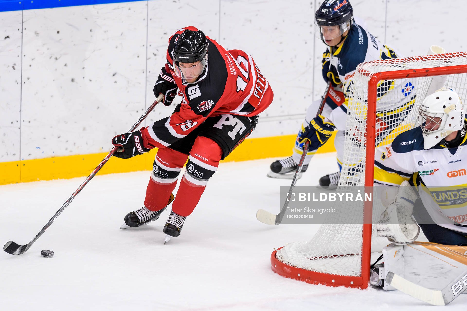 Piteås David Pettersson med pucken