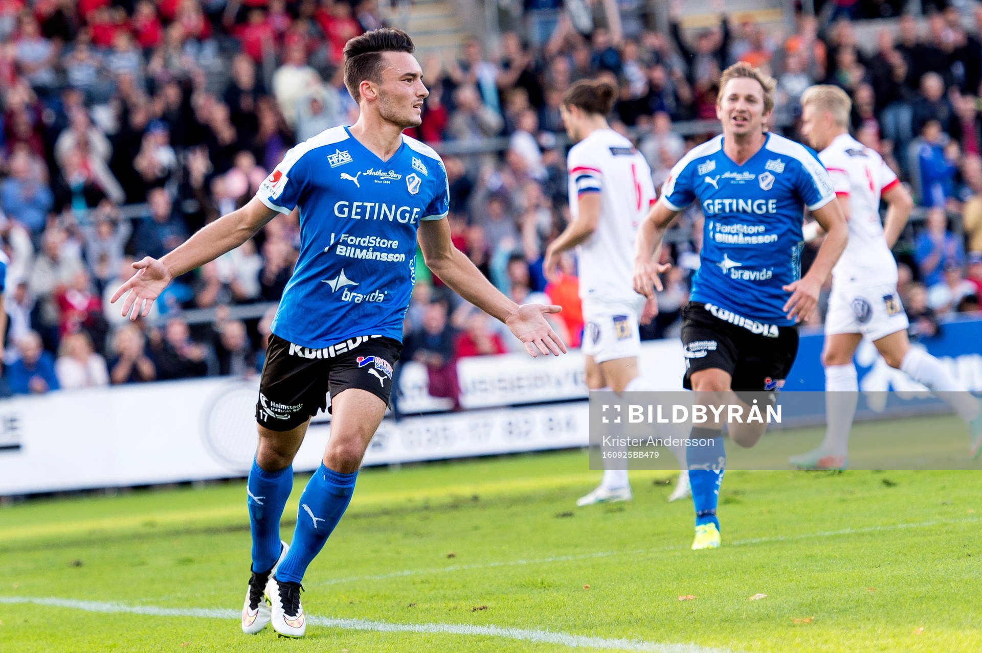Halmstads Sead Haksabanovic gör 1-1 och jublar