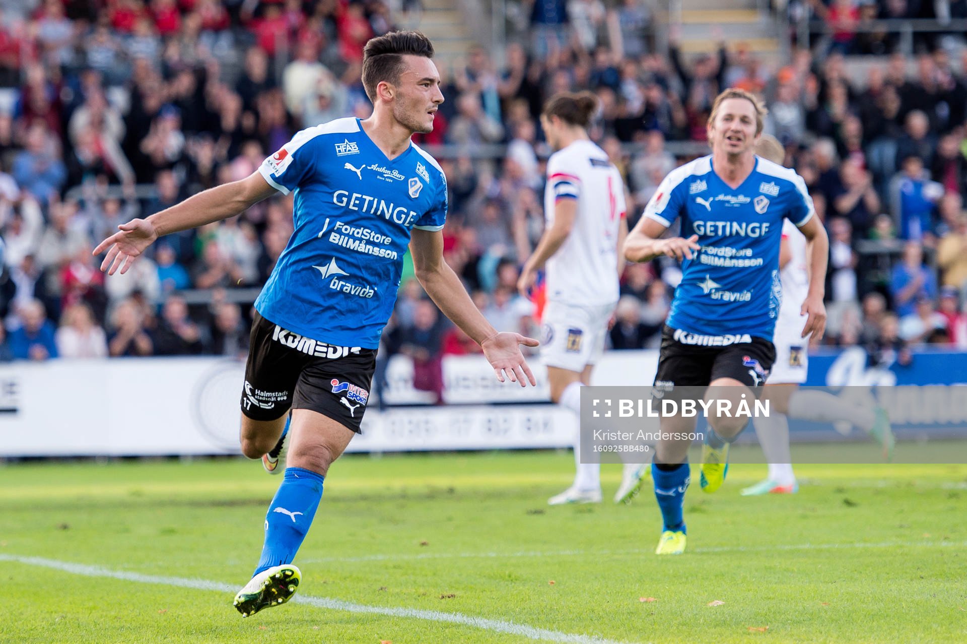 Halmstads Sead Haksabanovic gör 1-1 och jublar