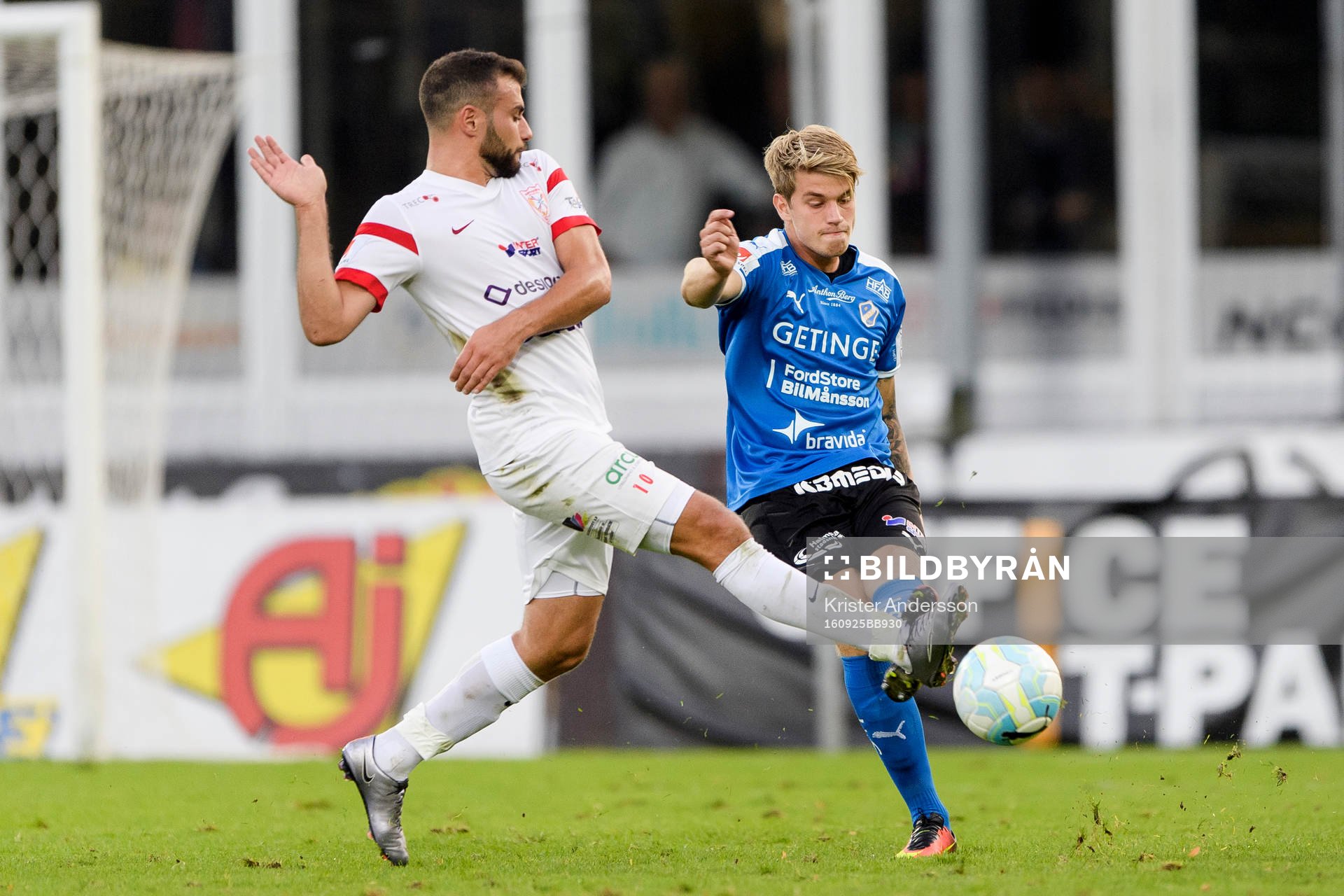 Assyriskas Mattias Genc och Halmstads Marcus Mathisen