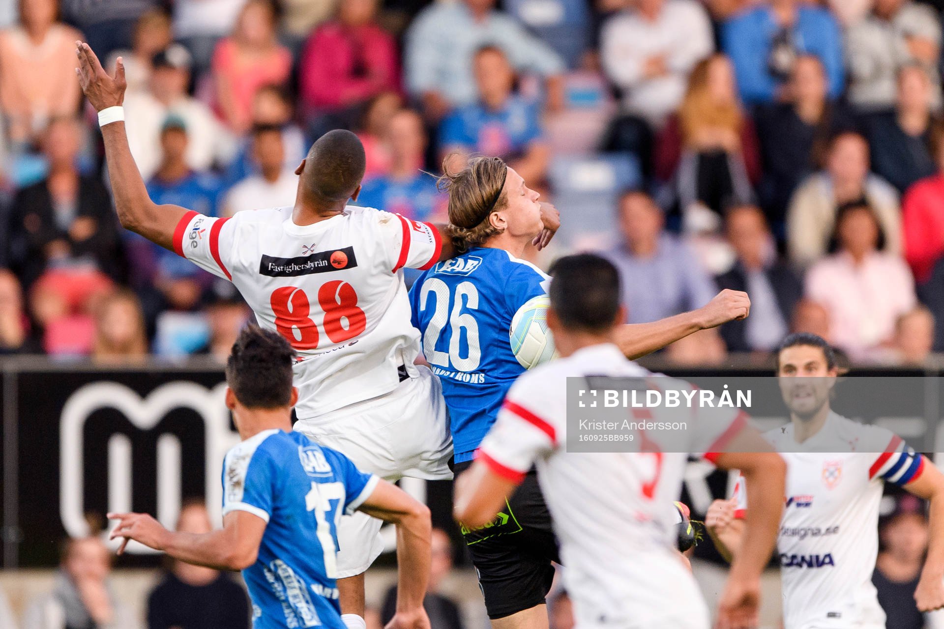 Assyriskas Kyle Konwea och Halmstads Alexander Berntsson