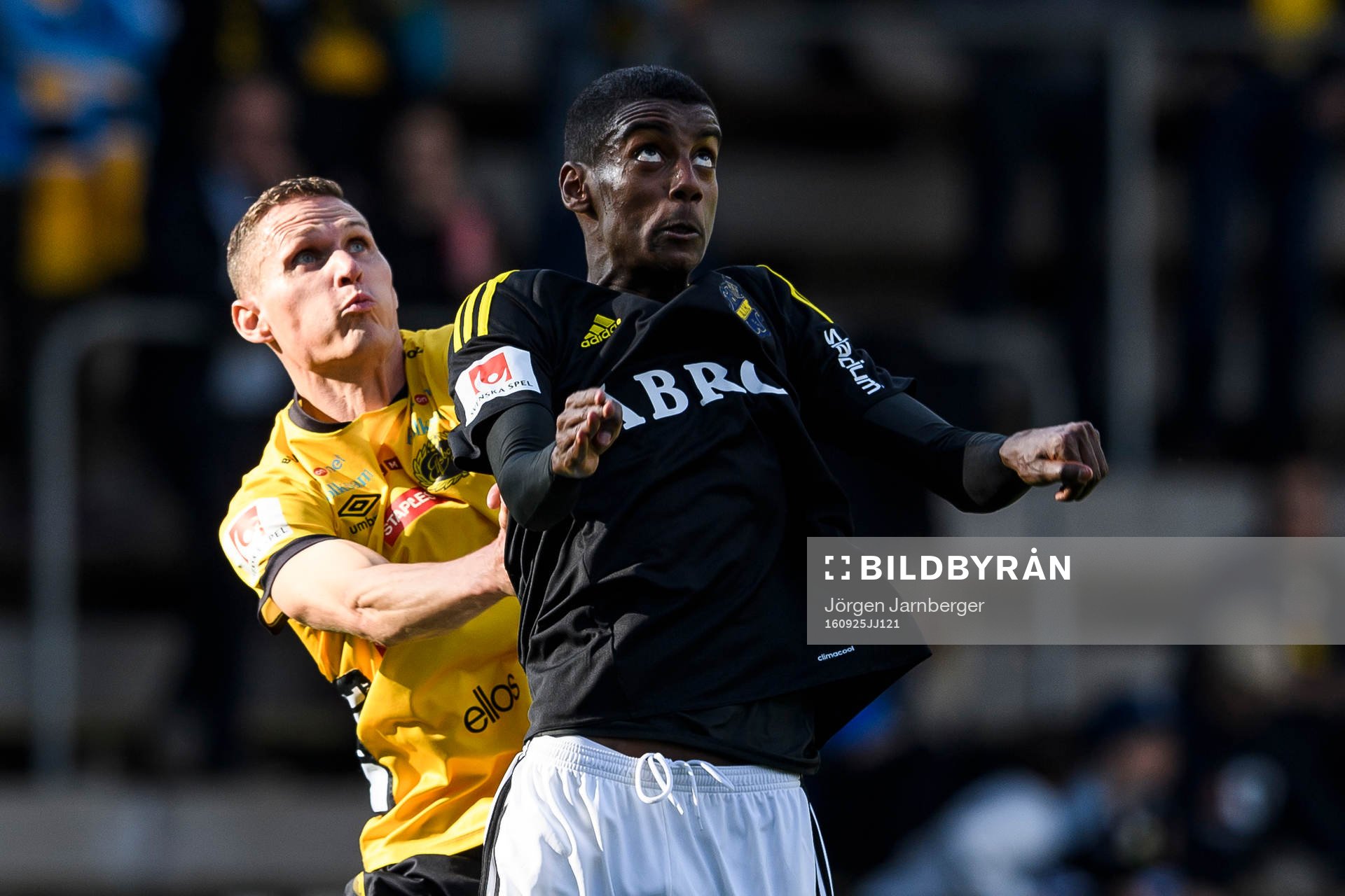 s Alexander Isak och Elfsborgs Jon Jönsson