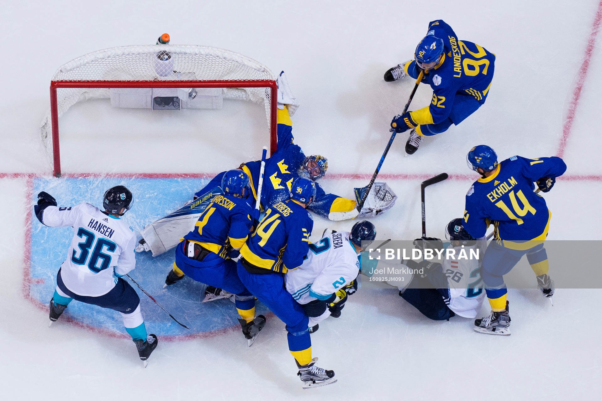 Europas Jannik Hansen, Andrej Sekera och Thomas Vanek oroar