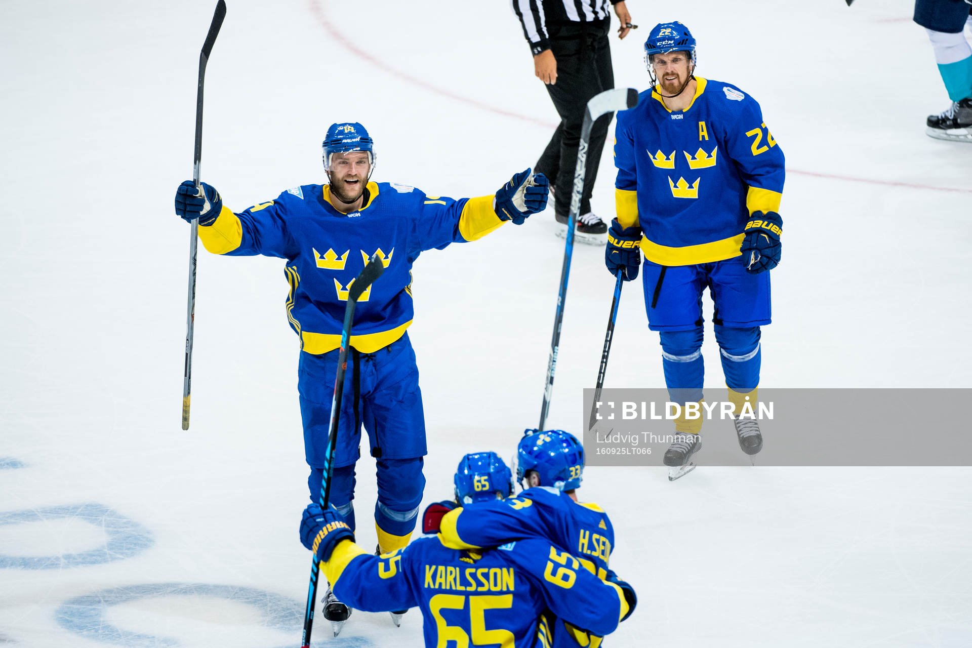 Sveriges Mattias Ekholm, Daniel Sedin och Henrik Sedin